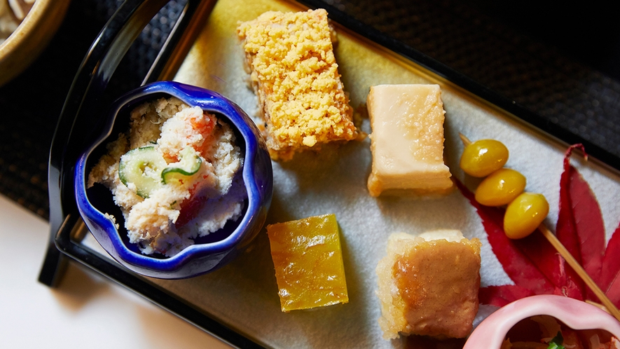 *【ご夕食一例】/季節の旬の食材を活かした大山豆腐料理を、お手軽にお楽しみいただけます
