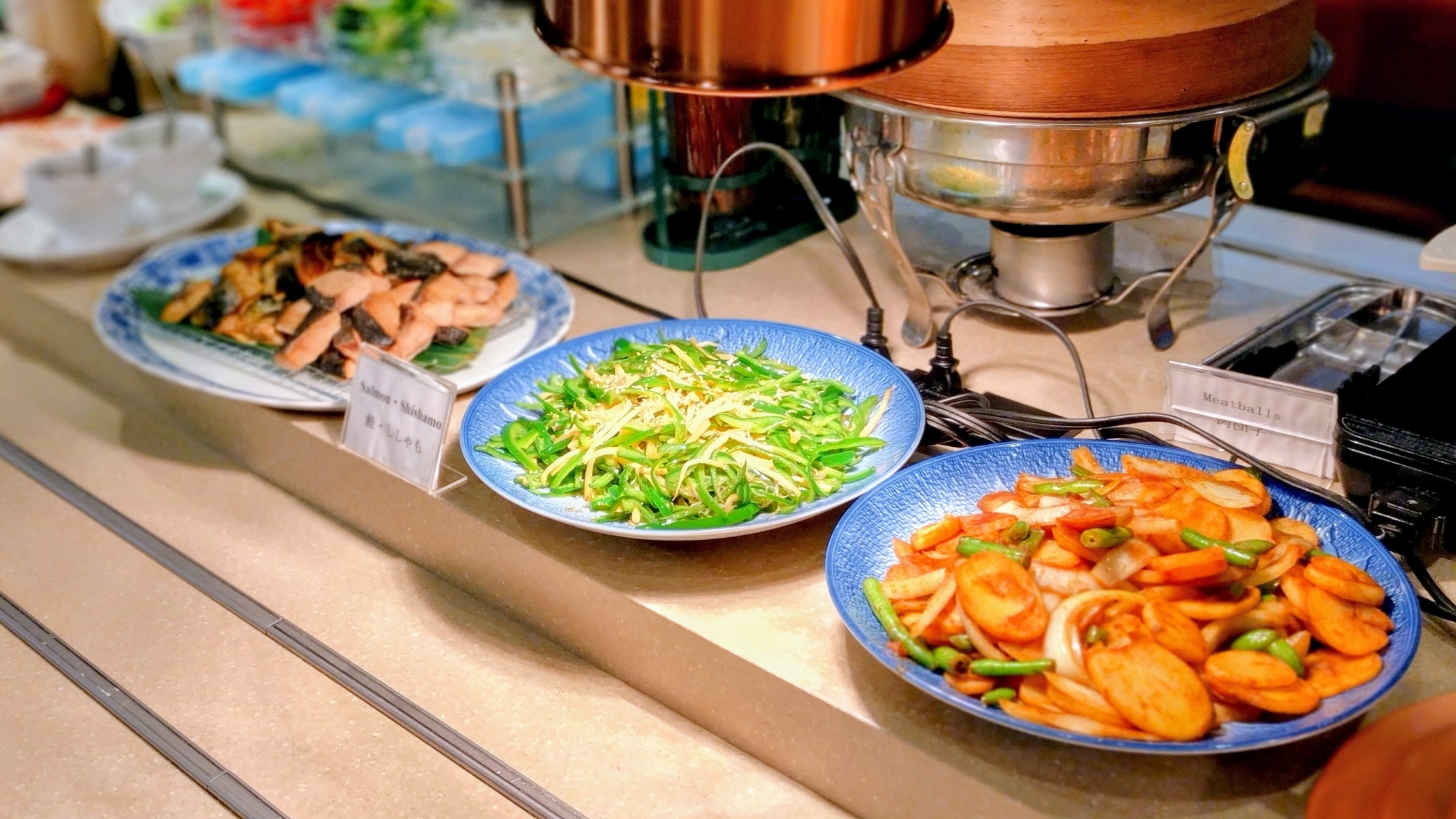 朝食バイキング