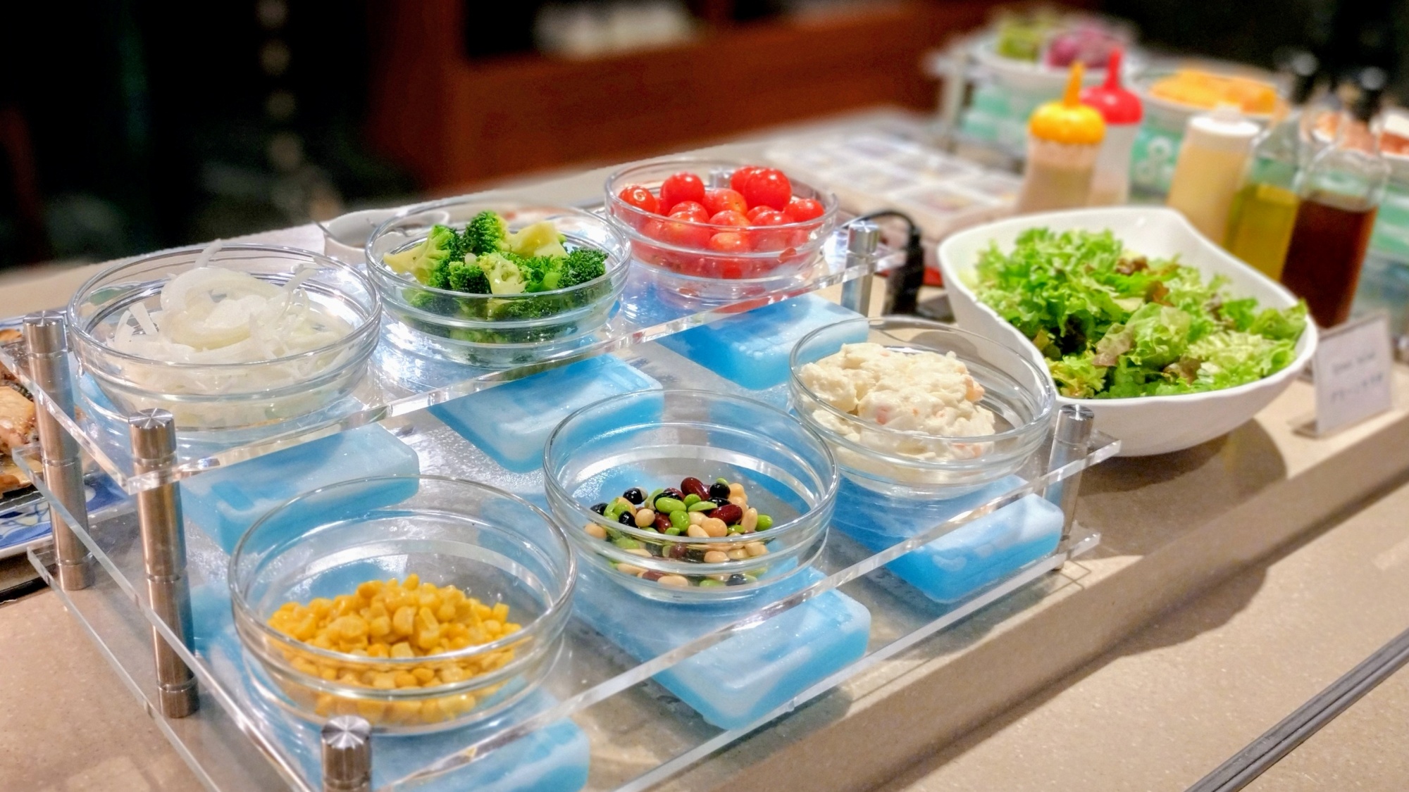 朝食バイキング