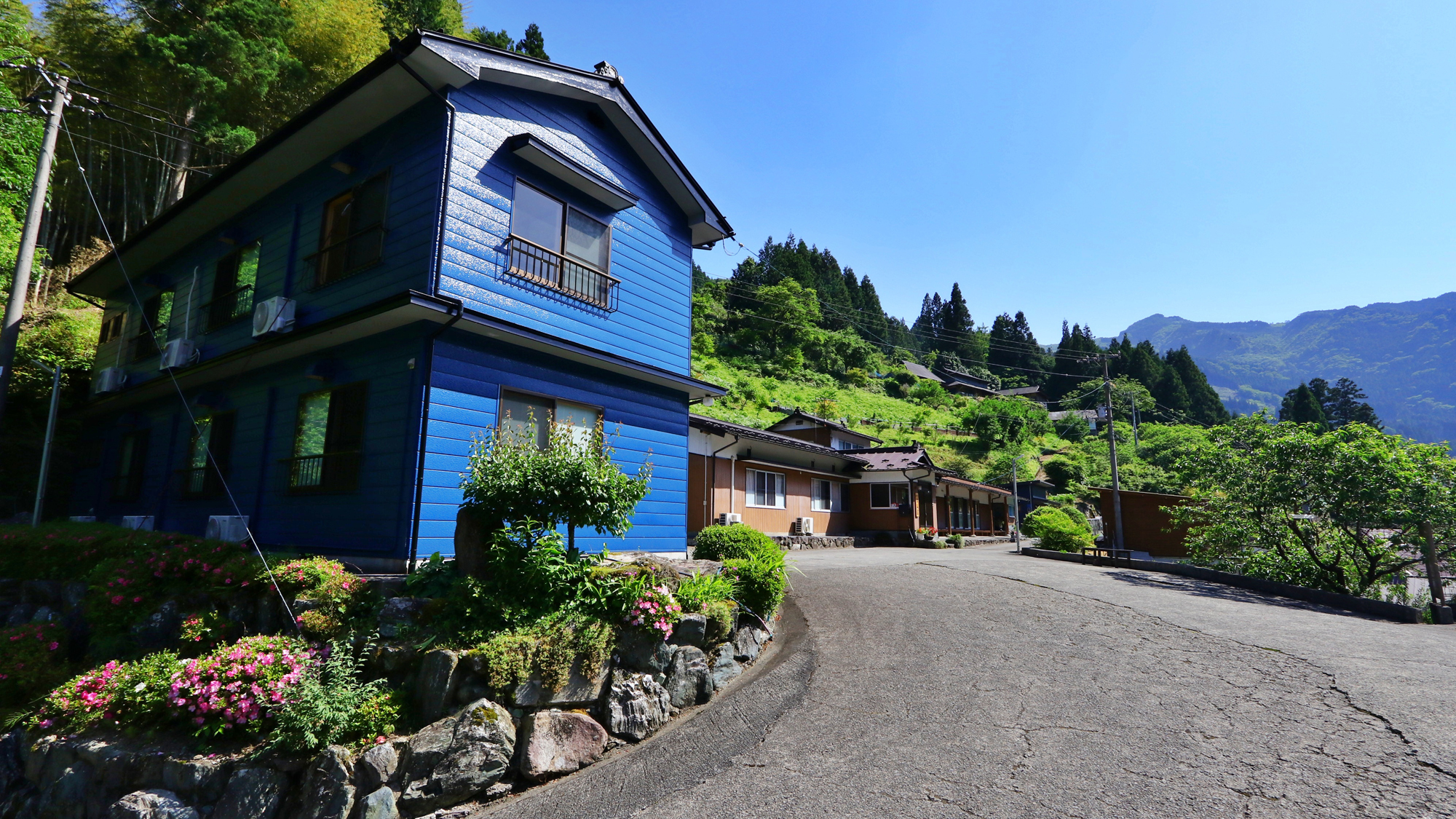 【外観】お山荘は祖谷渓谷の山奥にあります 