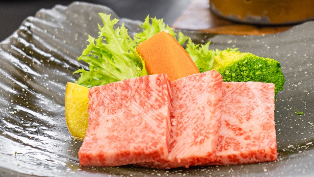 【春SALE】【基本プラン】A5ランク国産牛と色彩豊かな自慢の料理、心温まるおもてなしを♪