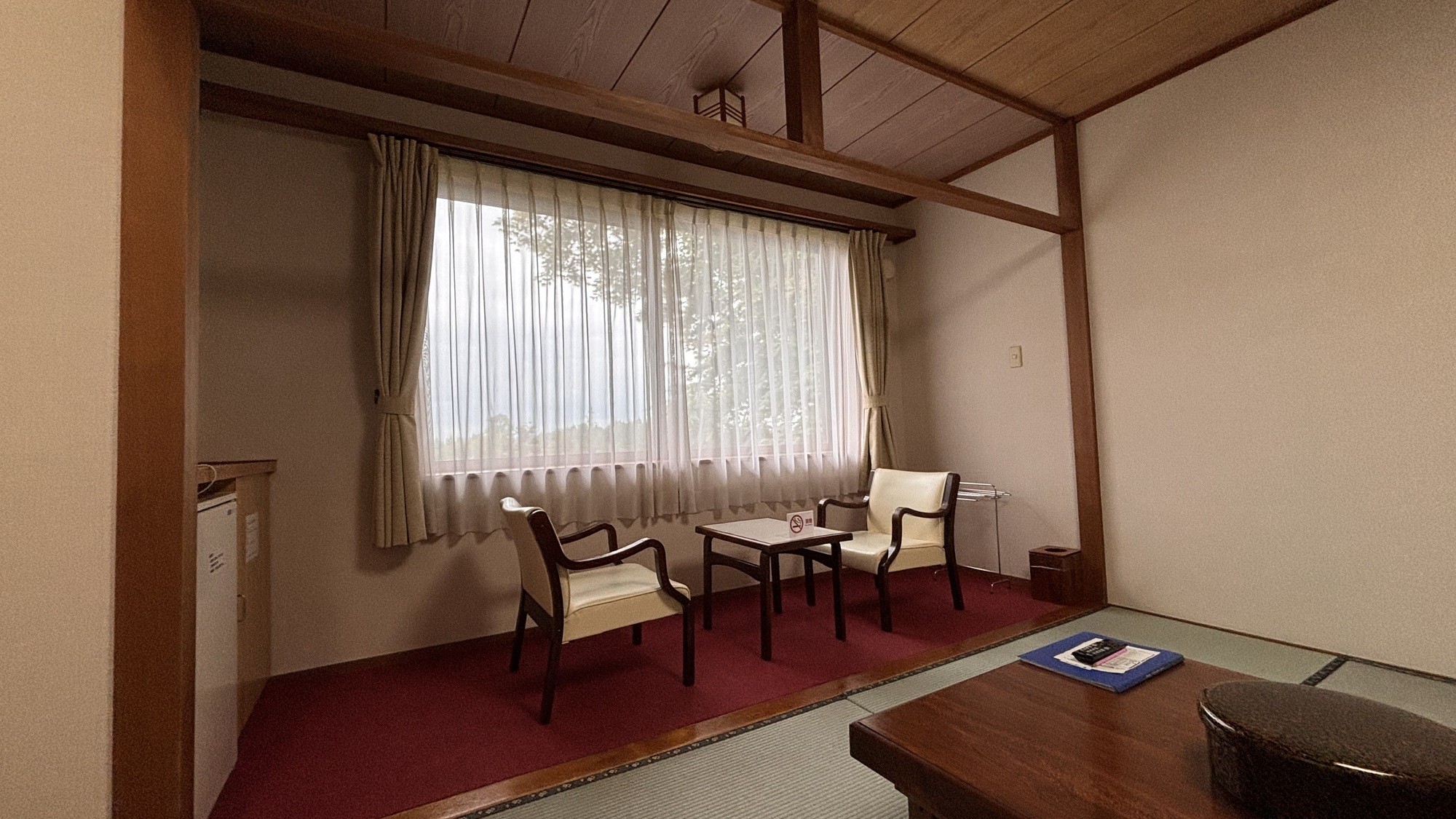 自然に溶け込むように過ごせる、和みの空間