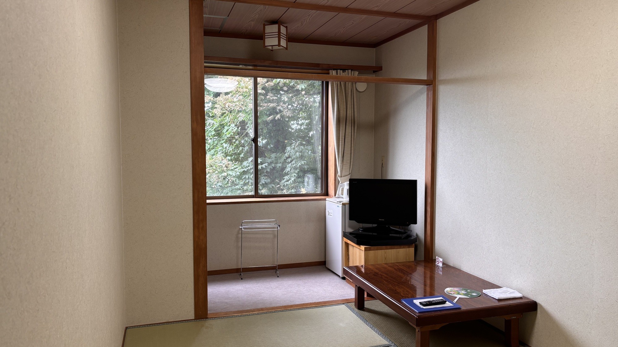 温泉とともに愉しむ、落ち着きの和の間