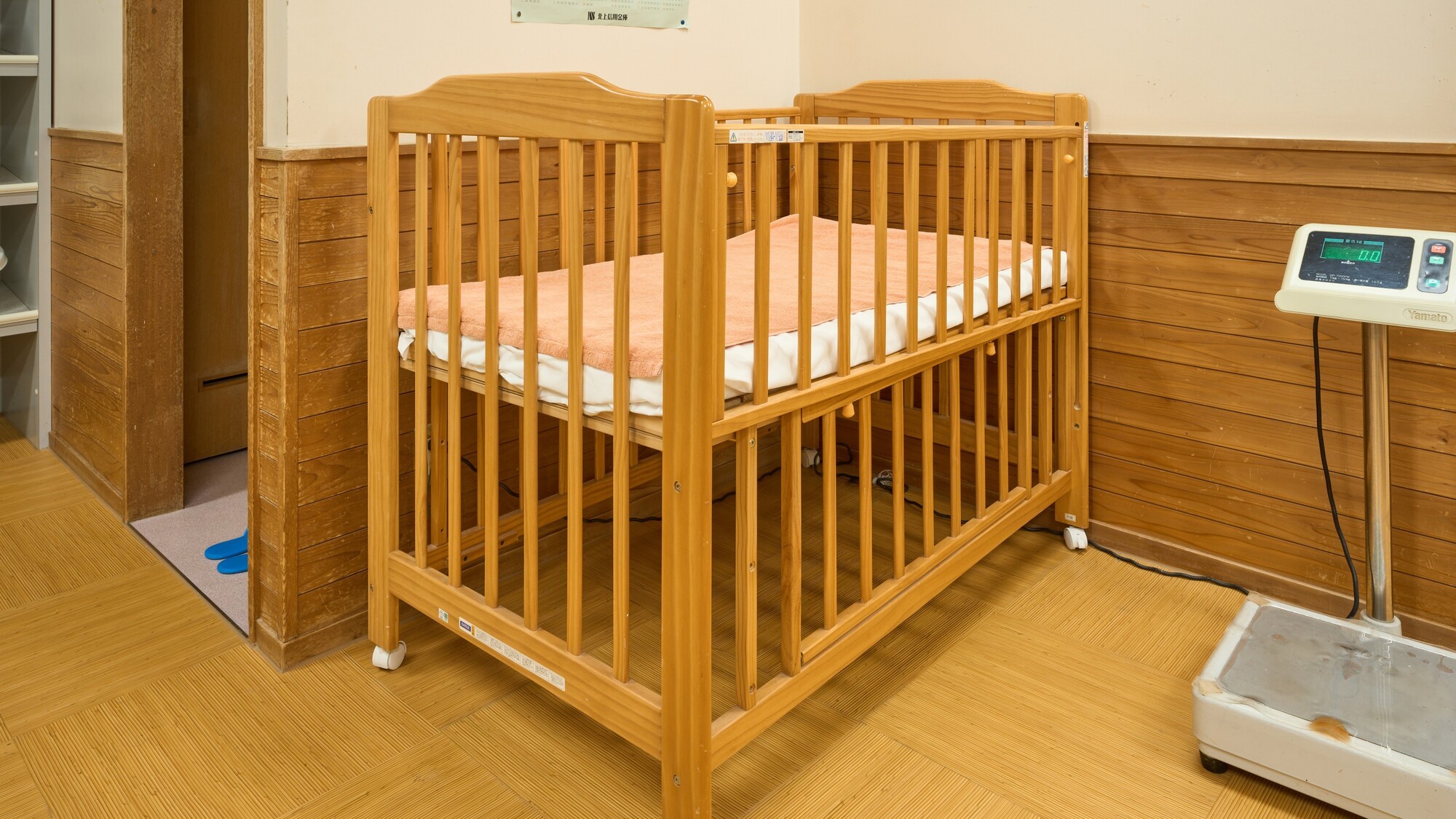 【大浴場　女湯】赤ちゃん連れのお客様でも、安心してご利用いただけます。