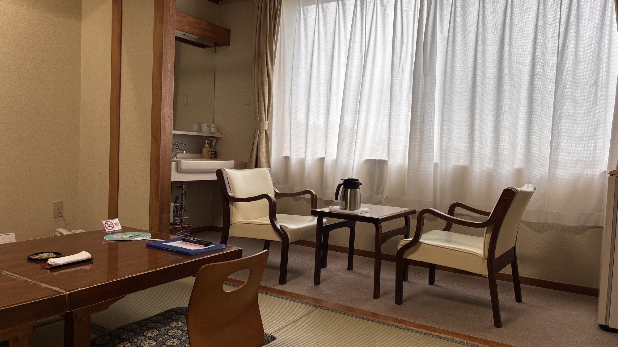 自然に溶け込むように過ごせる、和みの空間