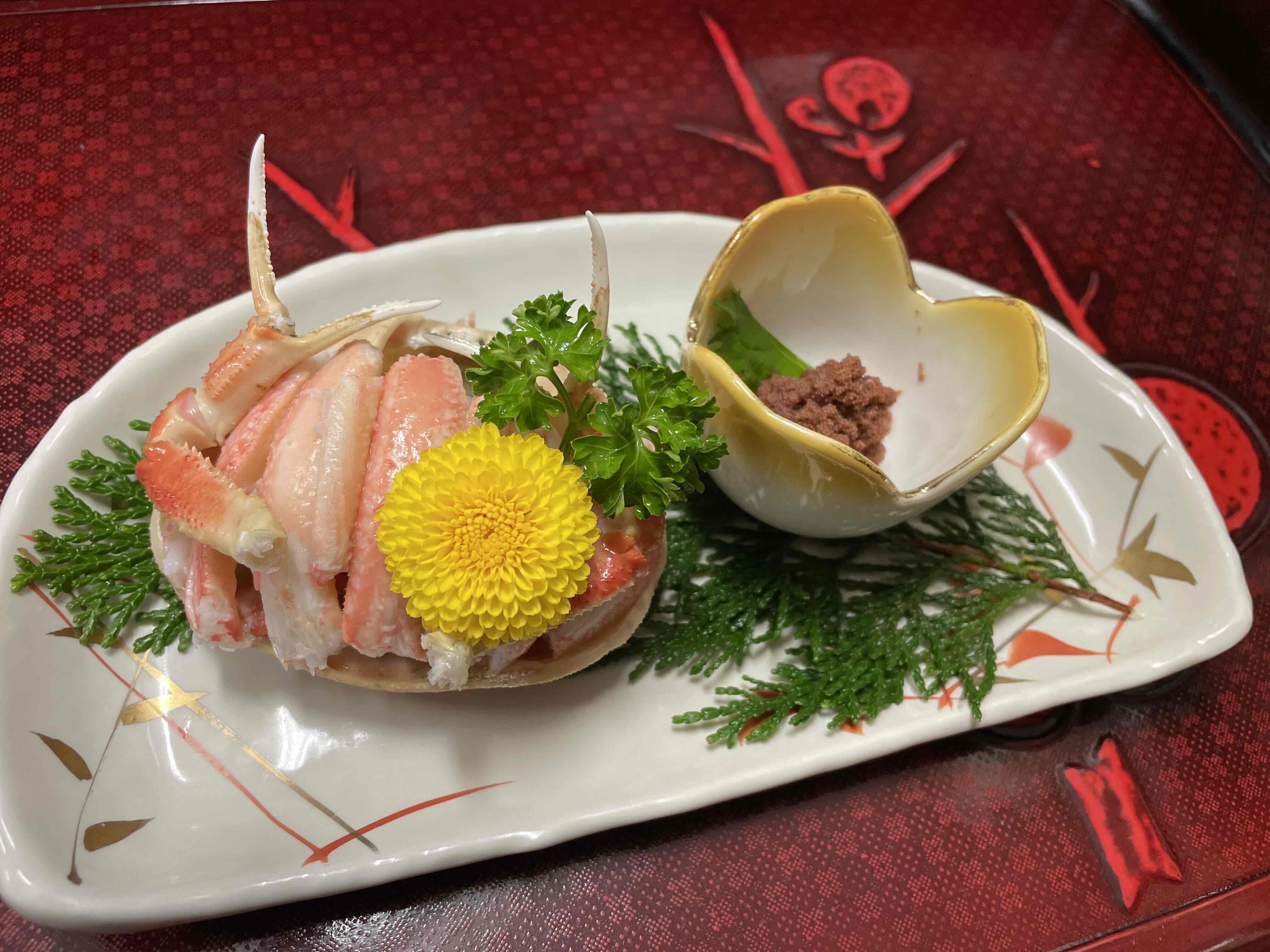 タグ付き1100g以上活番蟹1杯コース「刺身、鍋、焼蟹、天婦羅」！朝食セコ蟹釜めし、のど黒、鮑陶板焼