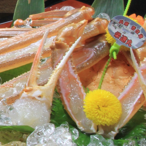 松葉かにスタンダード「刺身、鍋、焼蟹、天婦羅」に『但馬牛・のど黒塩焼』1品選択　朝食のど黒・鮑陶板焼