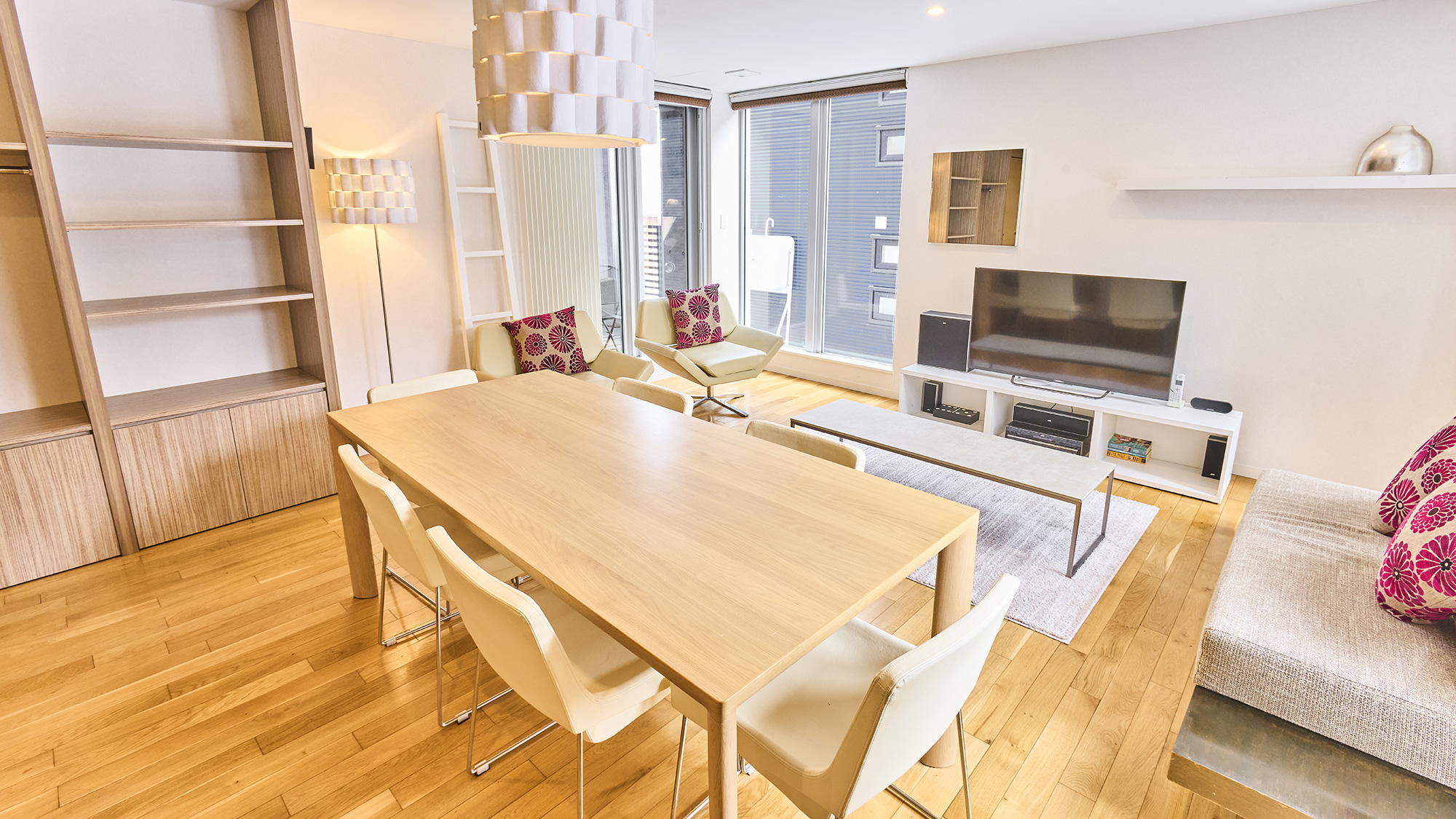 写真は一例です。建物や階数、お部屋のご指定はお受けいたしかねます。