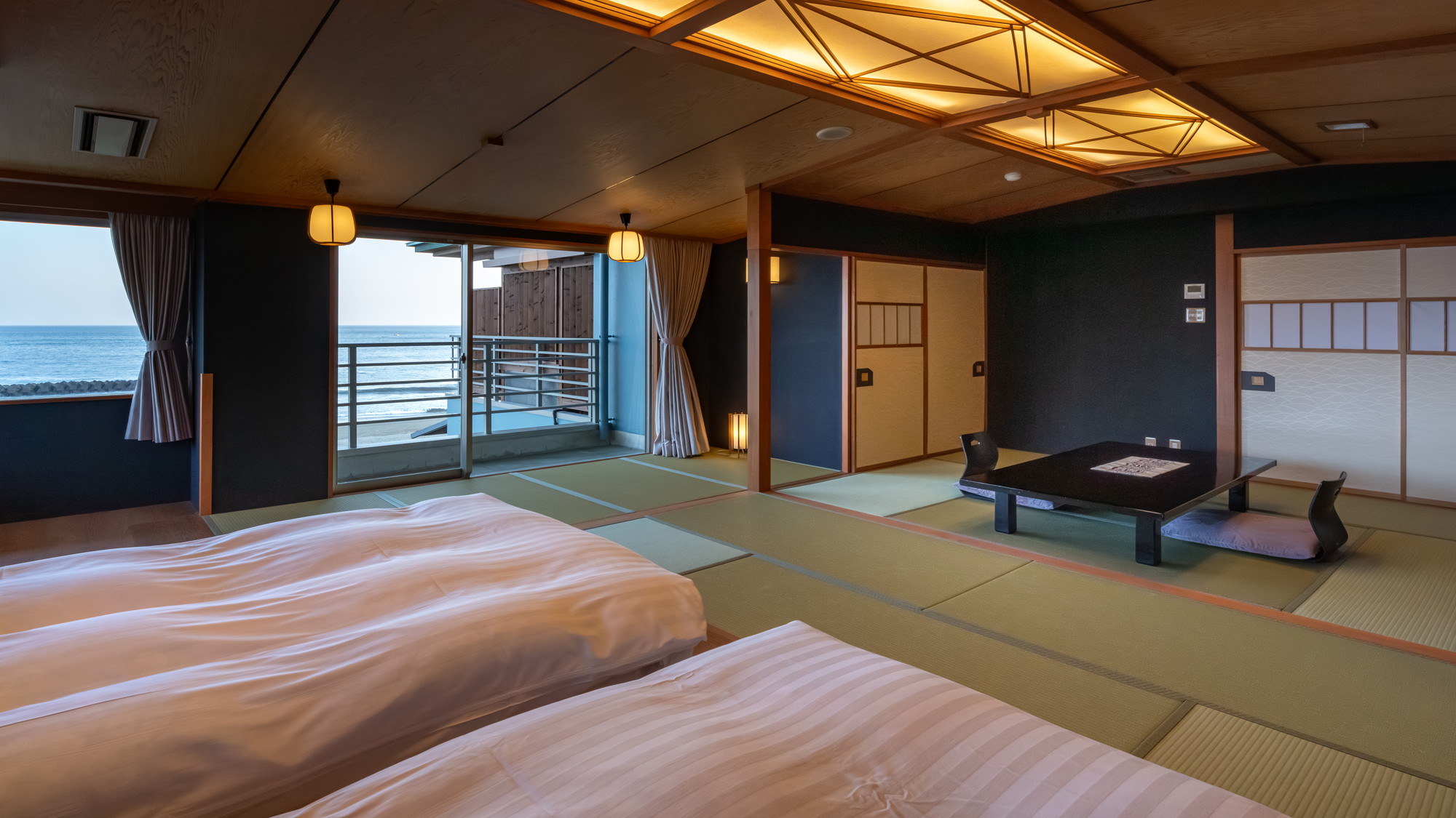 【温泉露天風呂付（陶器）】広々モダン和室(16畳/64.5㎡)～小上がりベッド～