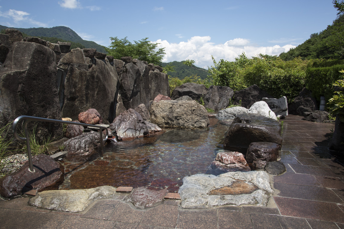 【朝食付】20時までチェックインＯＫ・上質なお湯の田沢温泉で癒され旅