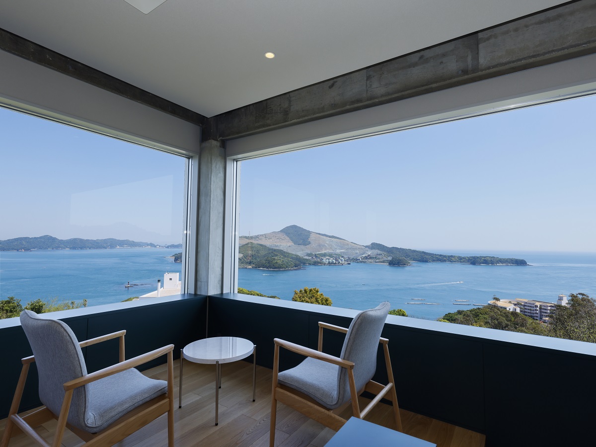 【茜】広いお部屋で日常から解き放たれるひとときを。