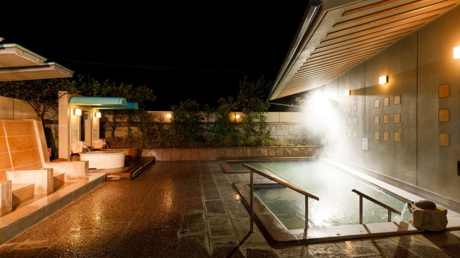 【4大特典】ご褒美プラン｜ファミリーにも！ワンドリンク＆館内利用券1000円分♪添い寝無料／素泊まり