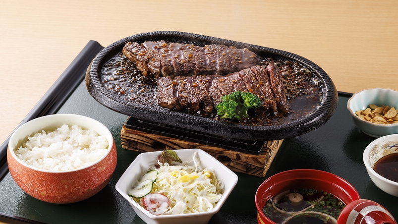 【夏季限定】1泊夕食｜スタミナ満点！＜牛ステーキ300gセット＞豪快に夏を乗り切るスタミナチャージ♪