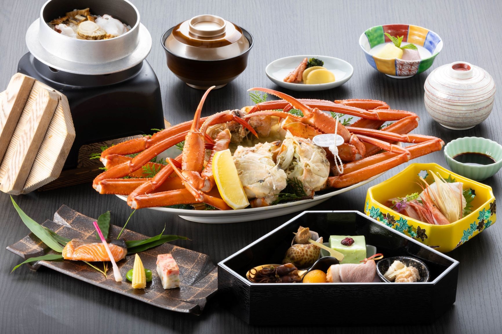 【料理長オススメ】1人1杯★紅ずわいがに姿盛りご膳（1泊2食付）