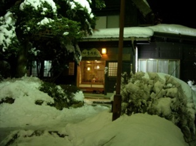 白・雪の宿（26年１月10日撮影）