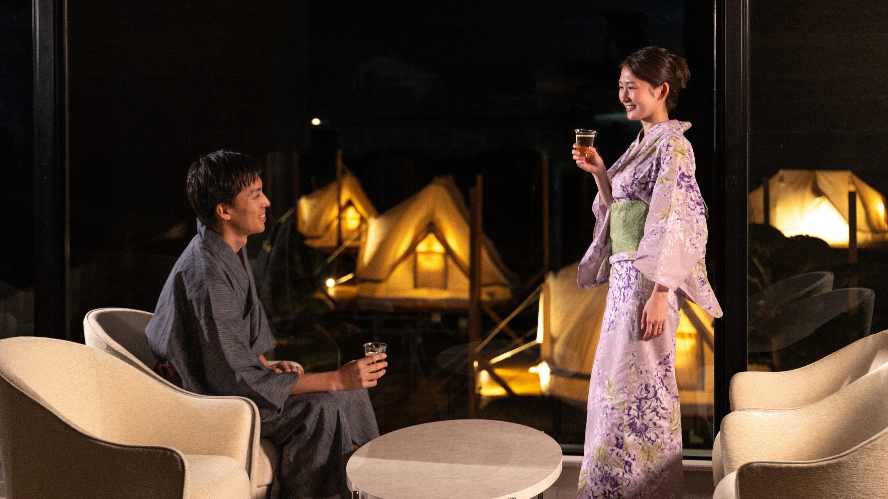 プレミアムラウンジ