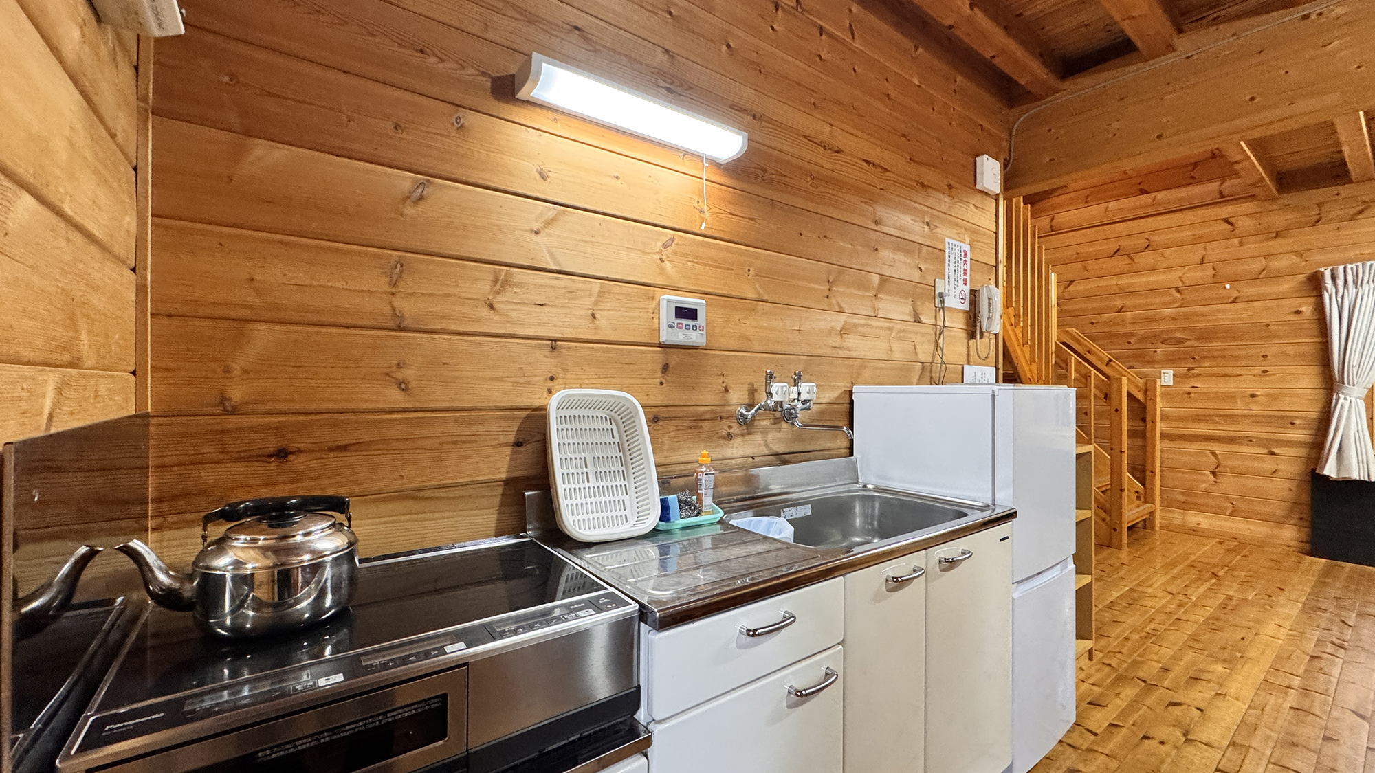 ◆【旧コテージ】 5人用　キッチン冷蔵庫電子レンジ完備！