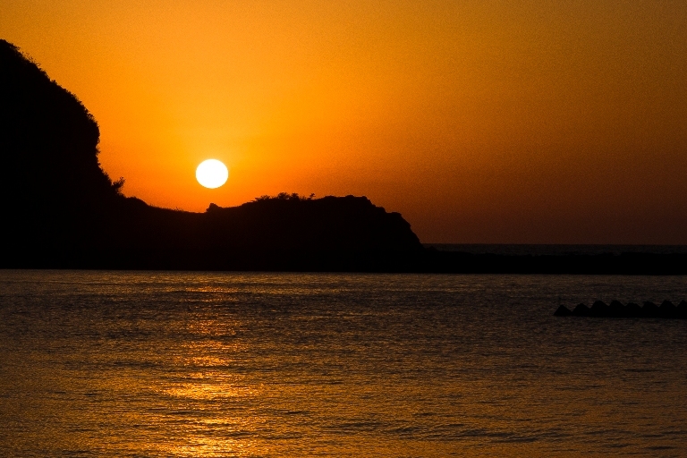 Sunset at Matsuzaki Beach.