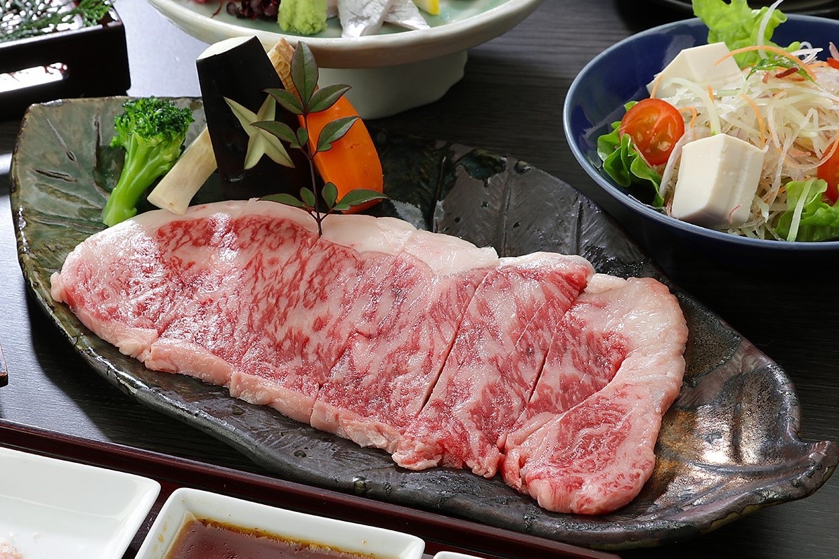 【和歌山ブランド牛】〜熊野牛ロースと有田の山海の味覚を堪能〜 ステーキ陶板焼きプラン♪♪