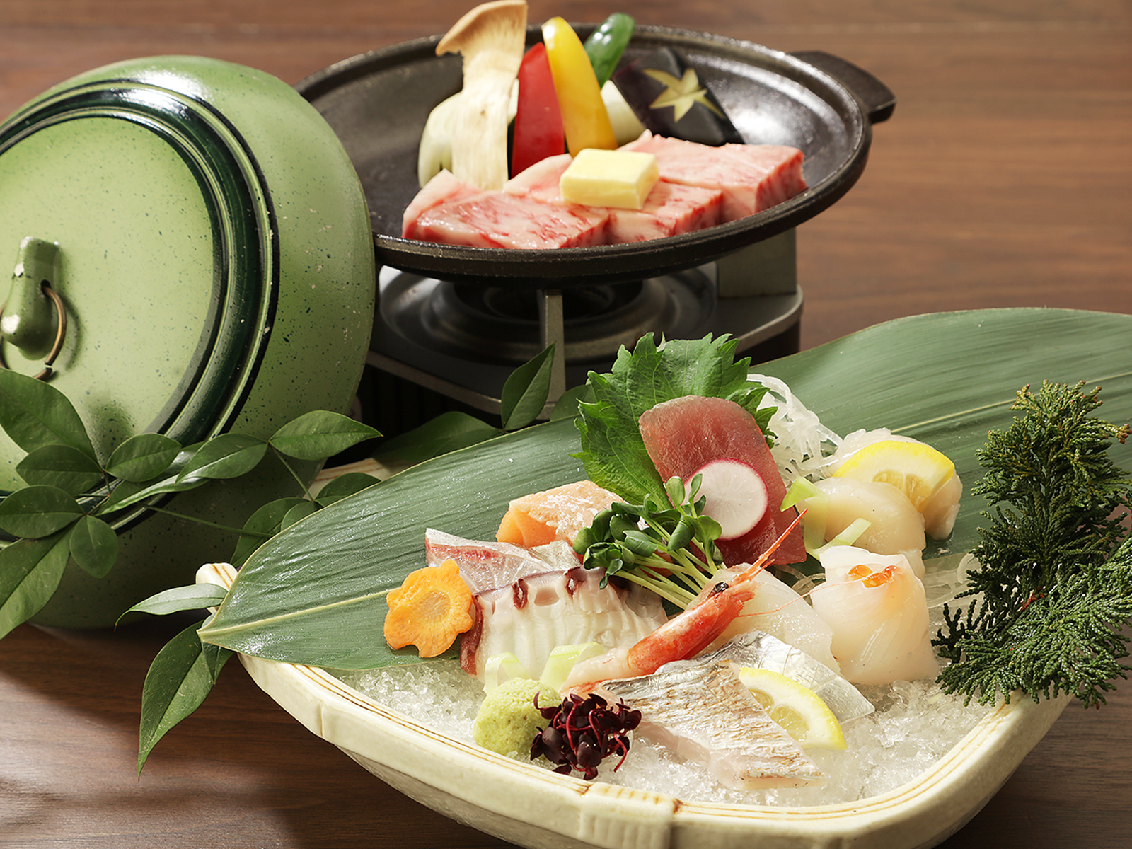 新鮮な地元の海の幸！「お造り盛合せ」(贅沢自由食プラン)