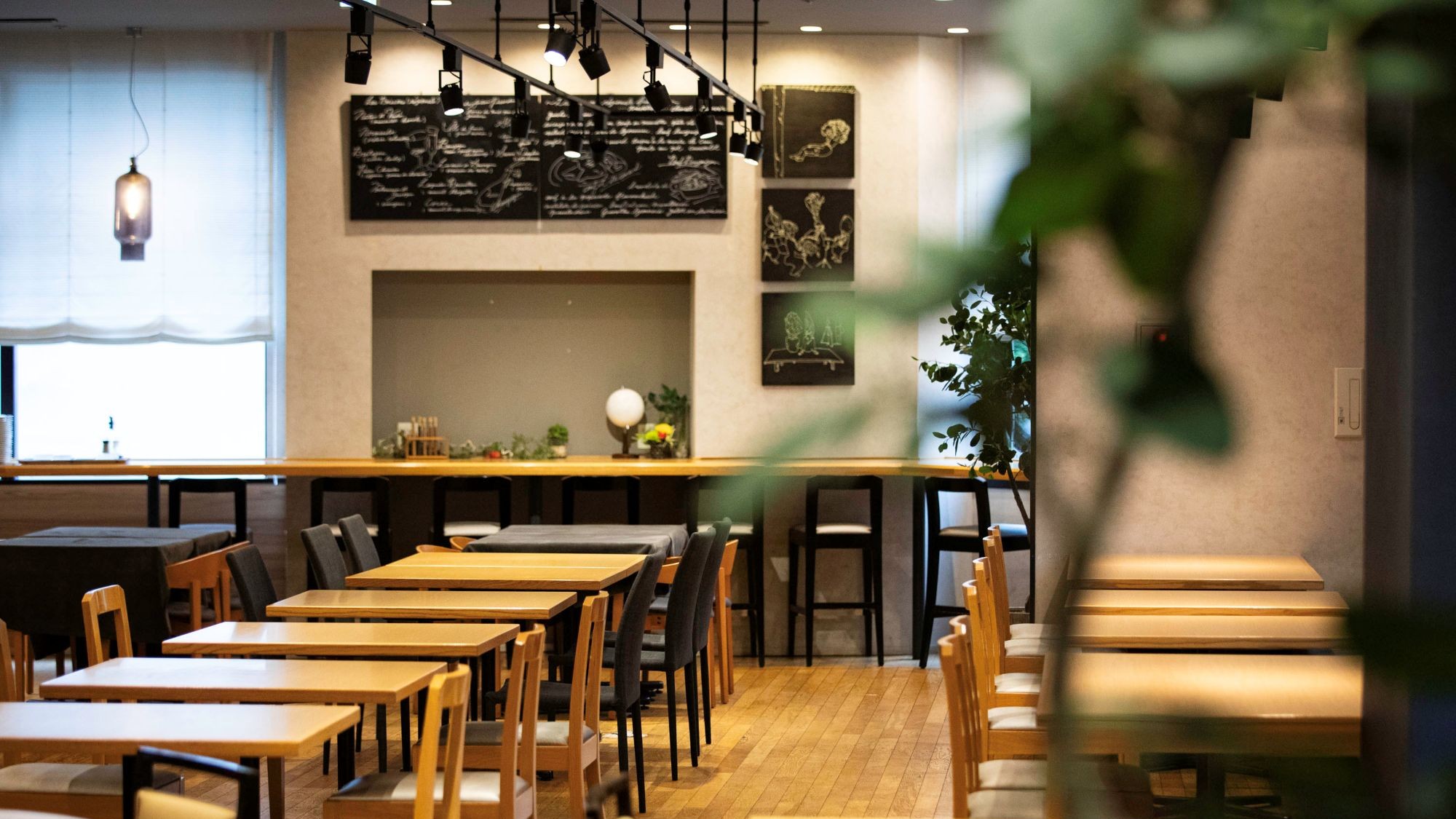 カジュアルダイニング「ムッシュいとう」