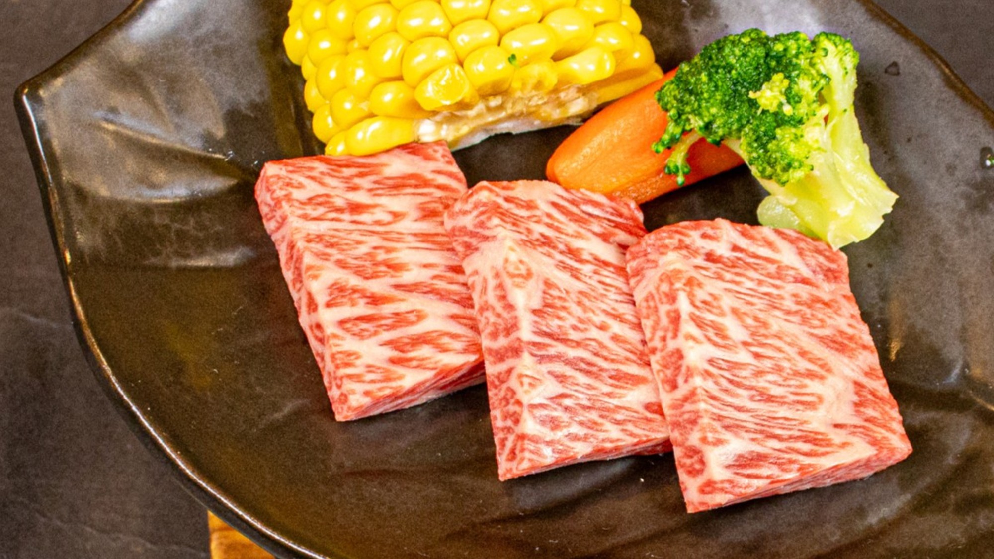 【楽天トラベルサマーSALE】スタンダードプラン♪夕食は四季の味覚満載！和洋創作会席を堪能♪