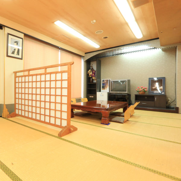 【ビジネスホテル井元本館】-大広間-合宿や大人数での旅行に最適です！