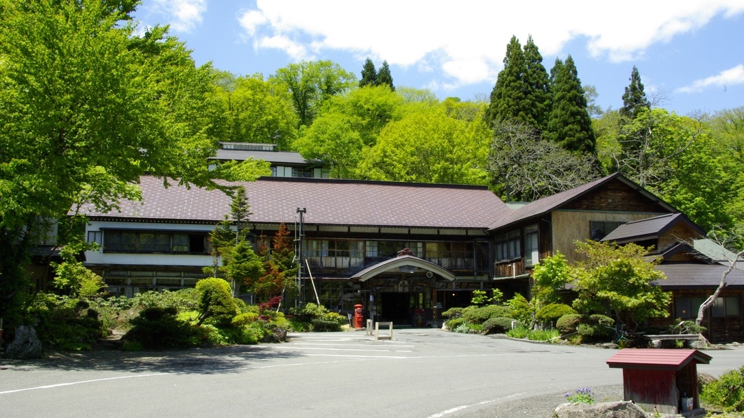 　【早割70】70日前予約　「千年の秘湯」蔦温泉　東北初・最高級離れプラン ２食付き＞