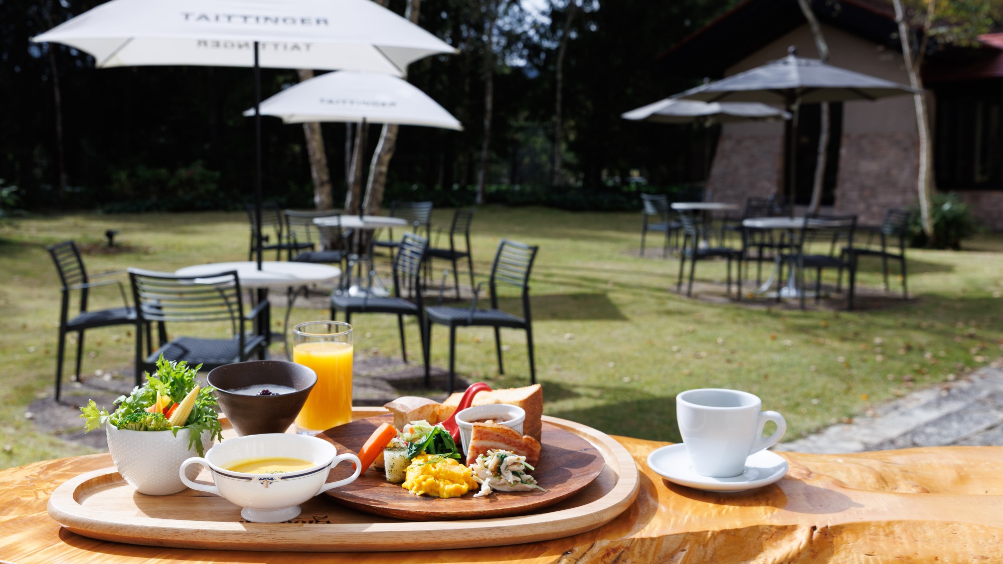 【朝食】ガーデンで朝食♪（春～秋　イメージ）