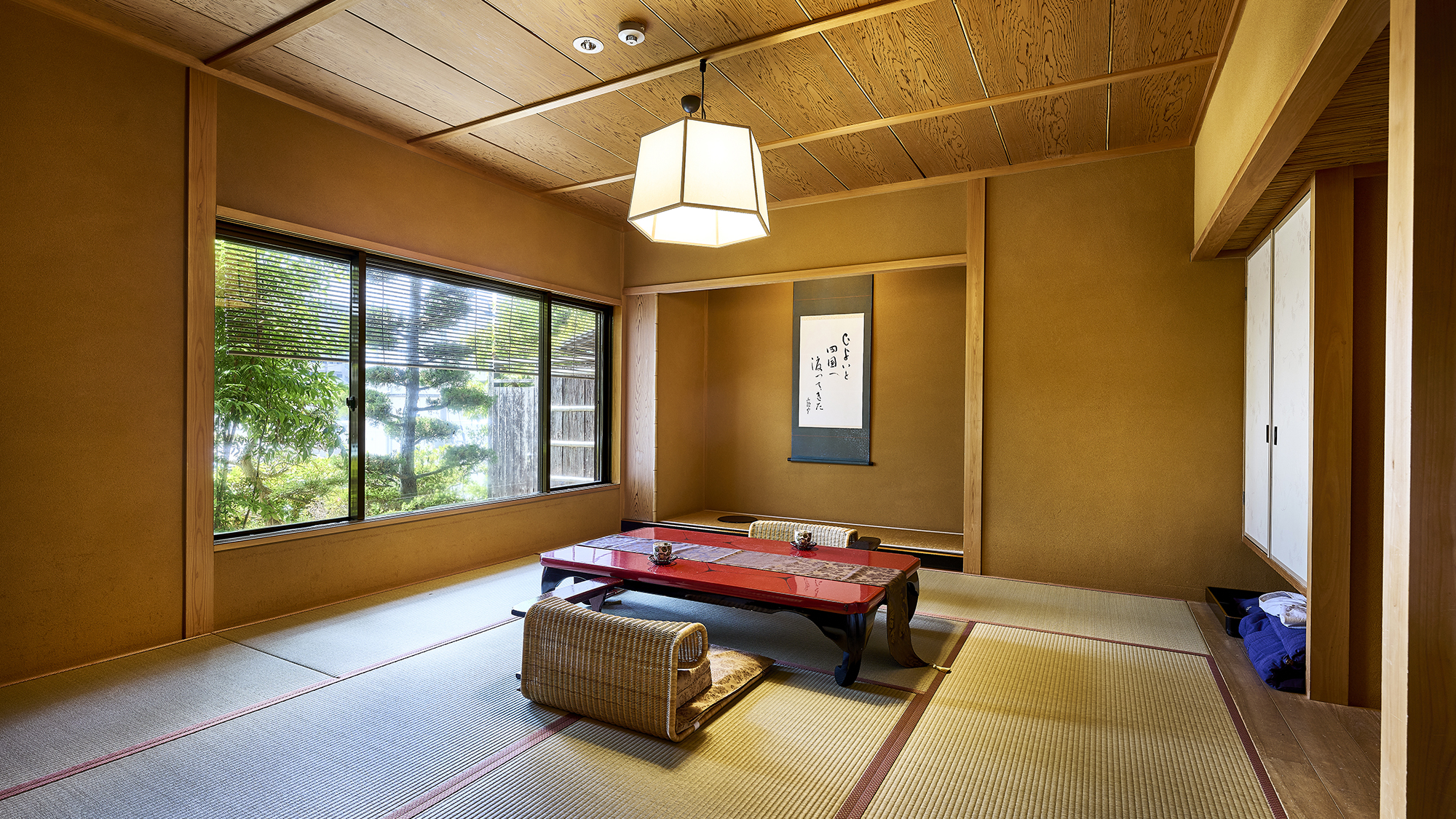 【桃：半露天風呂付和室スイート】半露天風呂＋10畳＋9畳