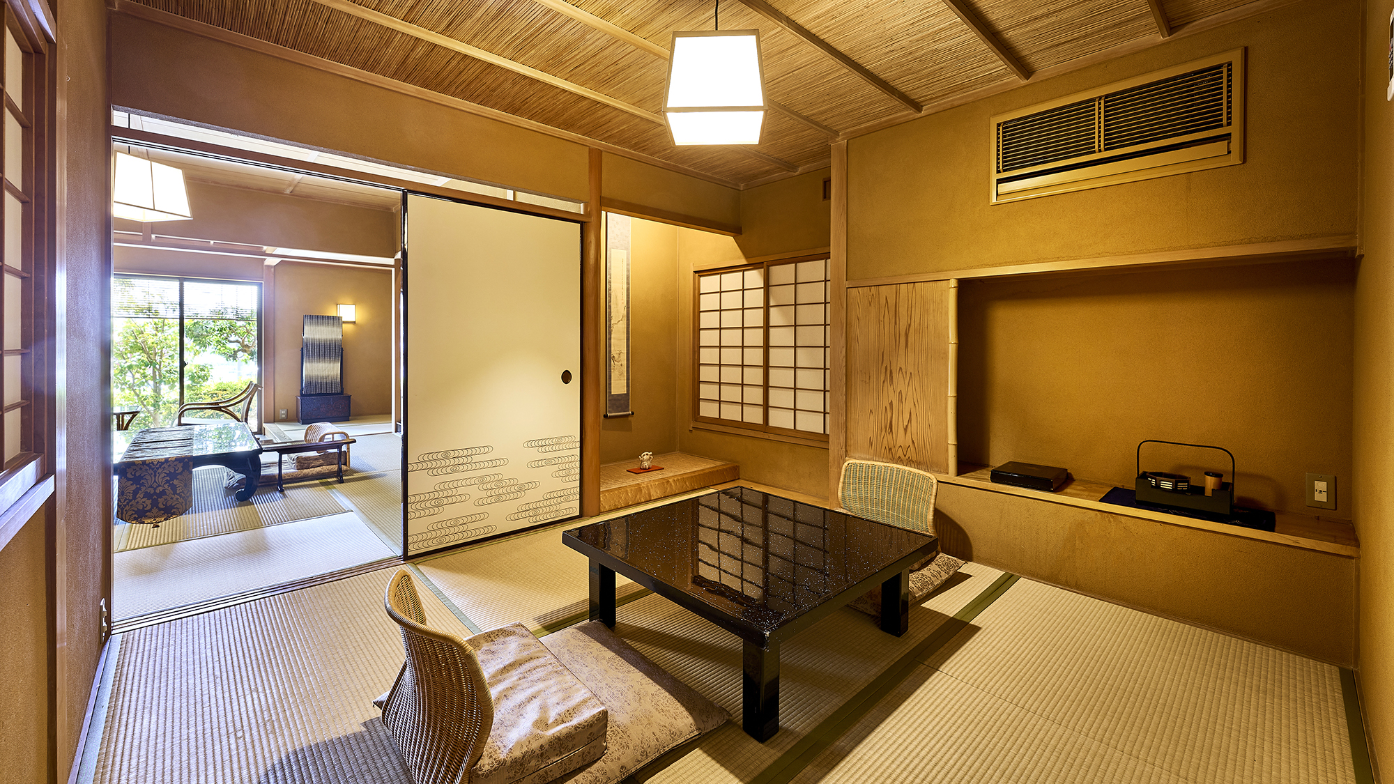 【椿：露天風呂付和室スイート】露天風呂＋9畳＋4.5畳