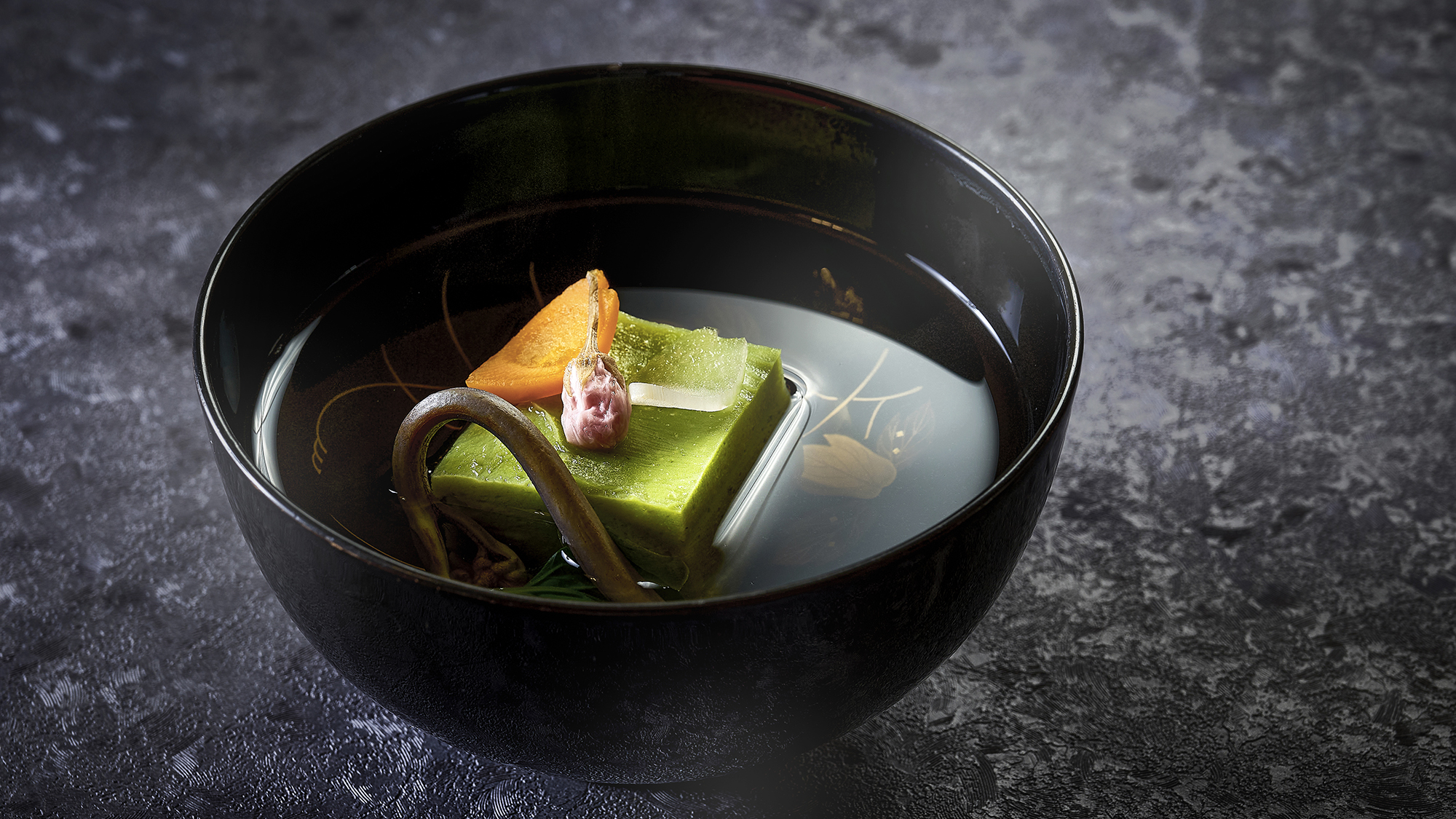 【ご夕食一例】瀬戸内の恵みを丁寧に詰め込んだ「伊予の玉手箱」を、ゆっくりとお召し上がりください。