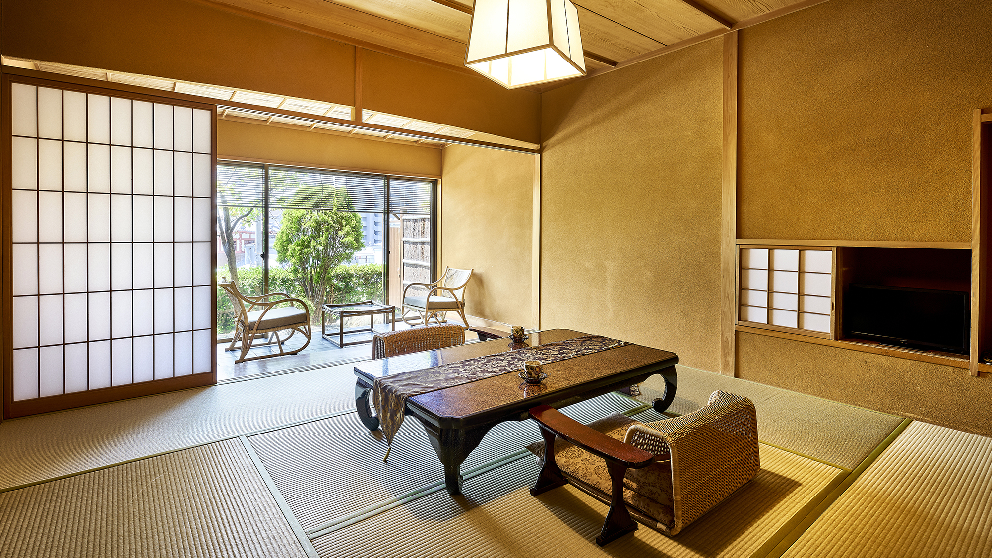 【桜：露天風呂付和室スーペリア】露天風呂＋8畳