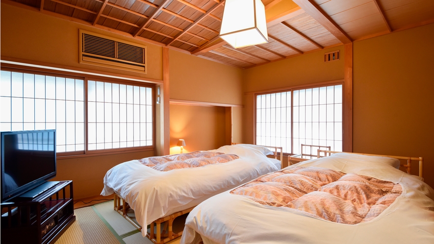 【ベッドスイート・山茶花】8畳+寝室6畳+控4畳 山茶花のベッドルーム