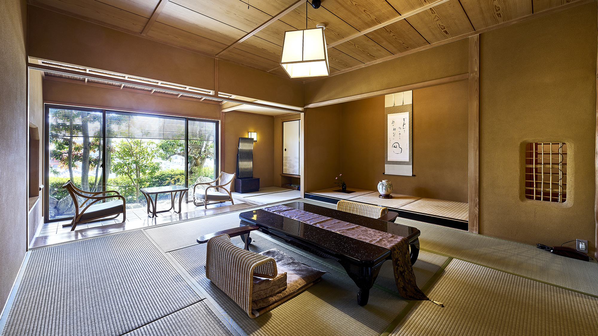 【椿：露天風呂付和室スイート】露天風呂＋9畳＋4.5畳