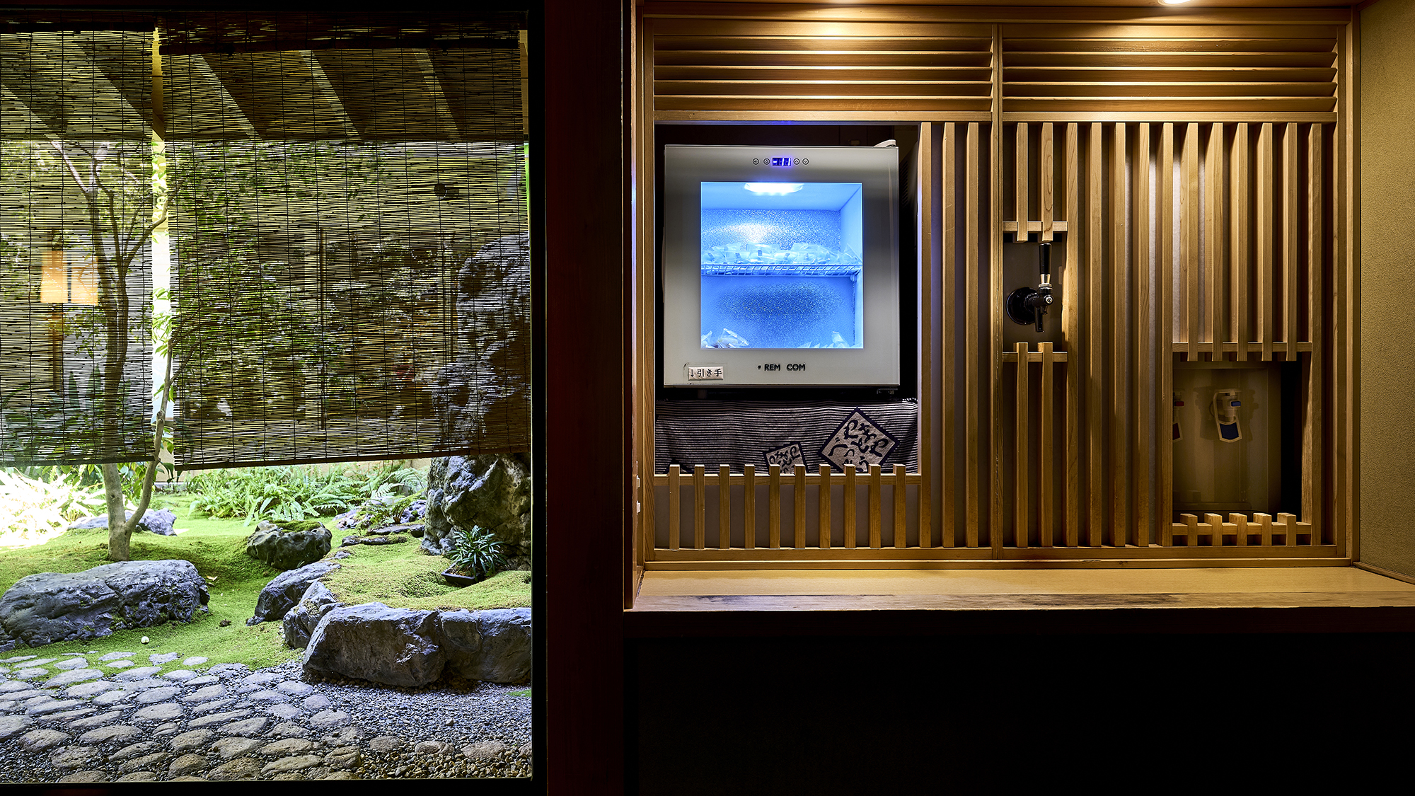 【ラウンジ】湯上りビール・アイスをご提供しております。ご入浴後の待ち合わせにどうぞ。