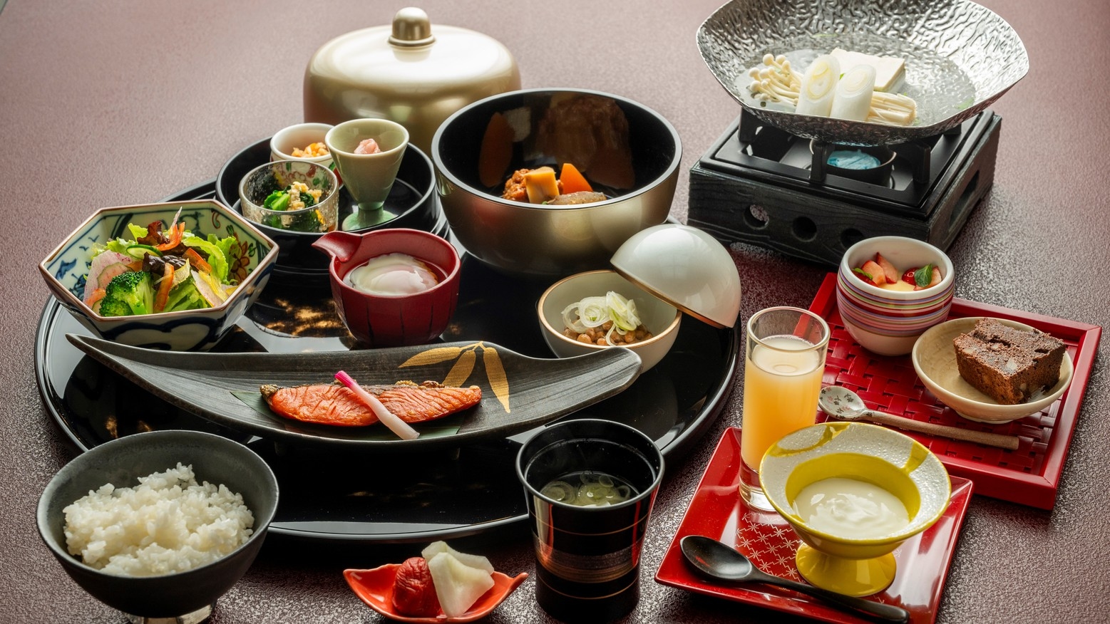 源泉掛け流し露天風呂付き客室【朝食付き・夕食なし】