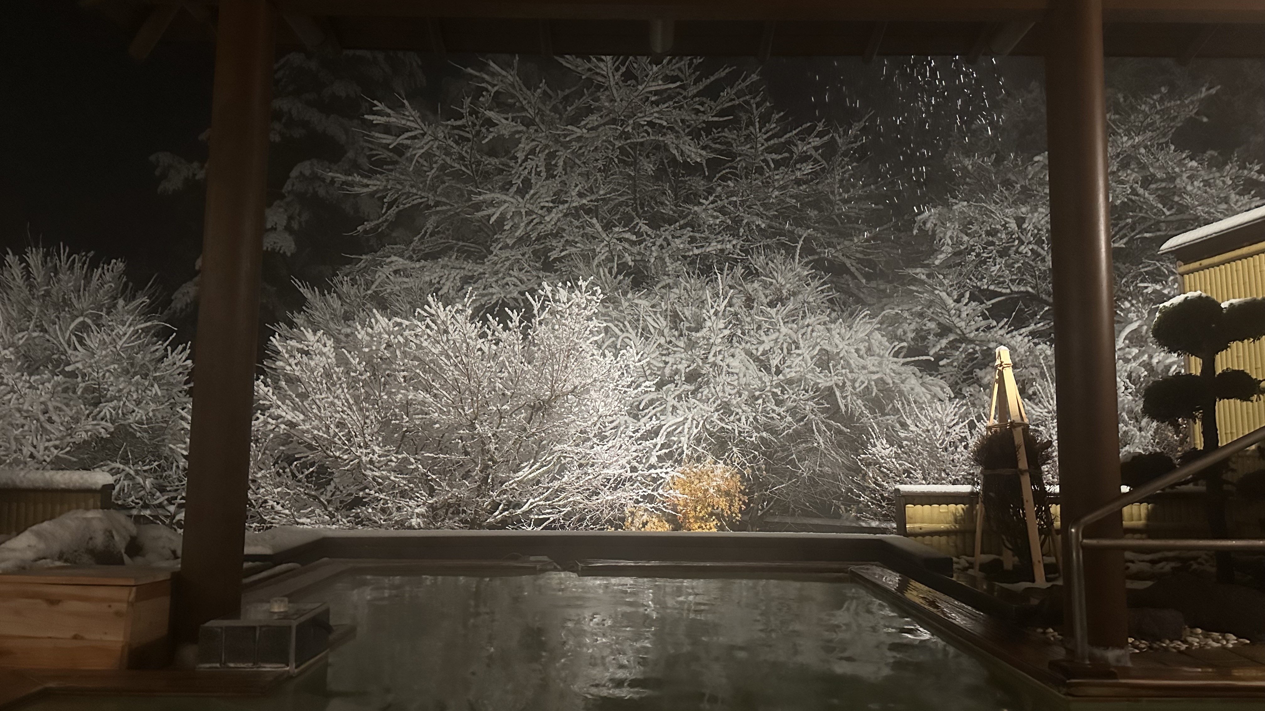 雪見風呂の季節がやって参りました