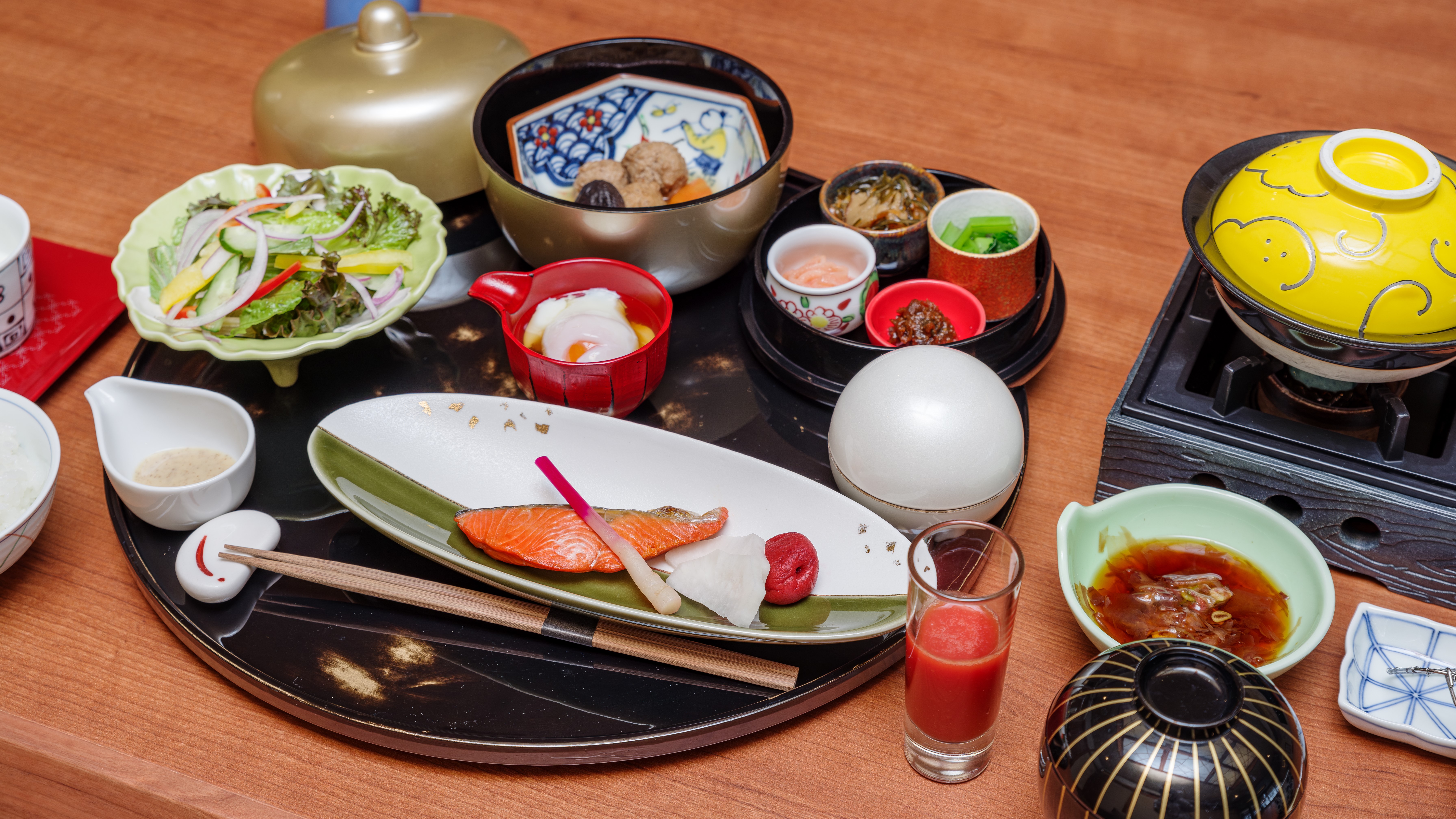 朝食
