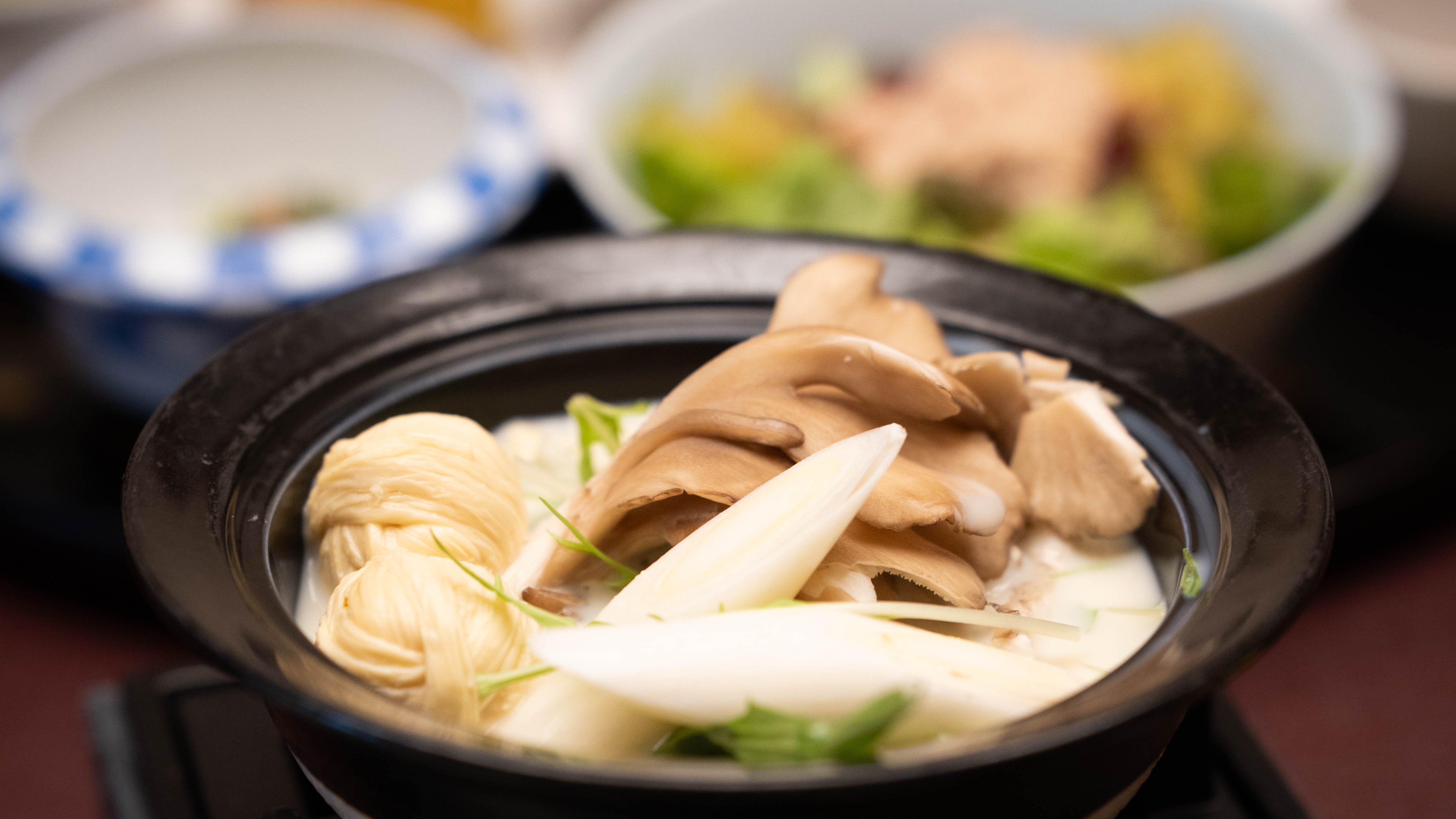 春の里山会席料理一例