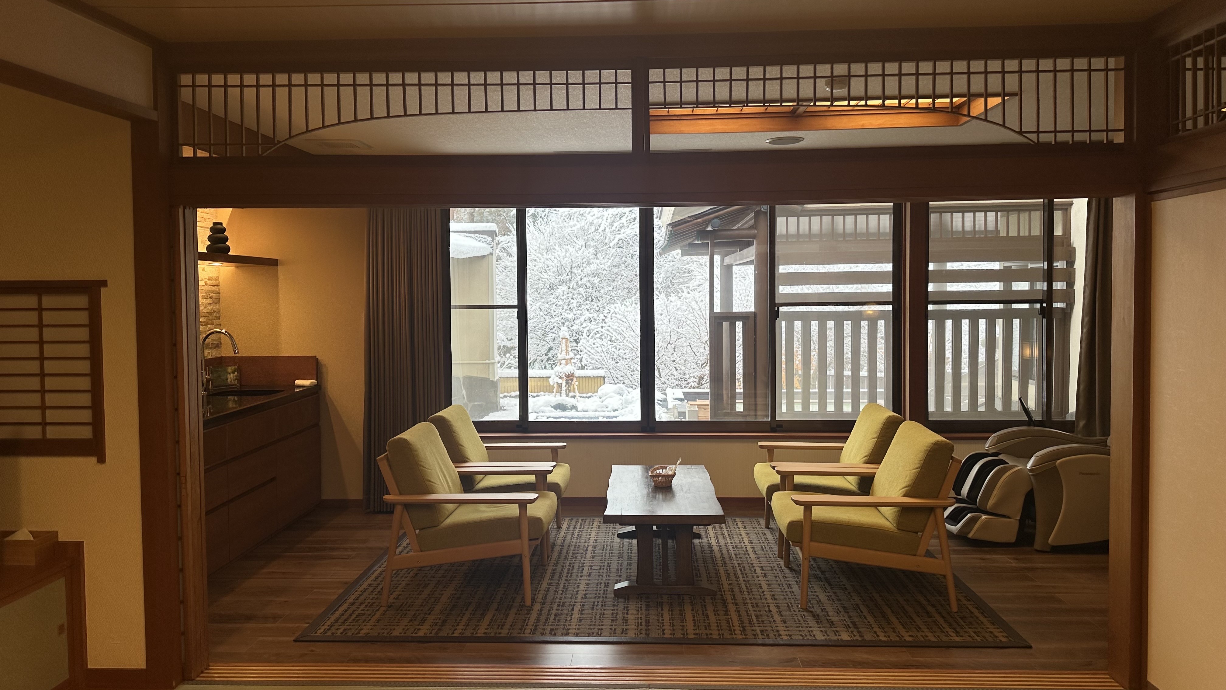 雪景色を望むお部屋