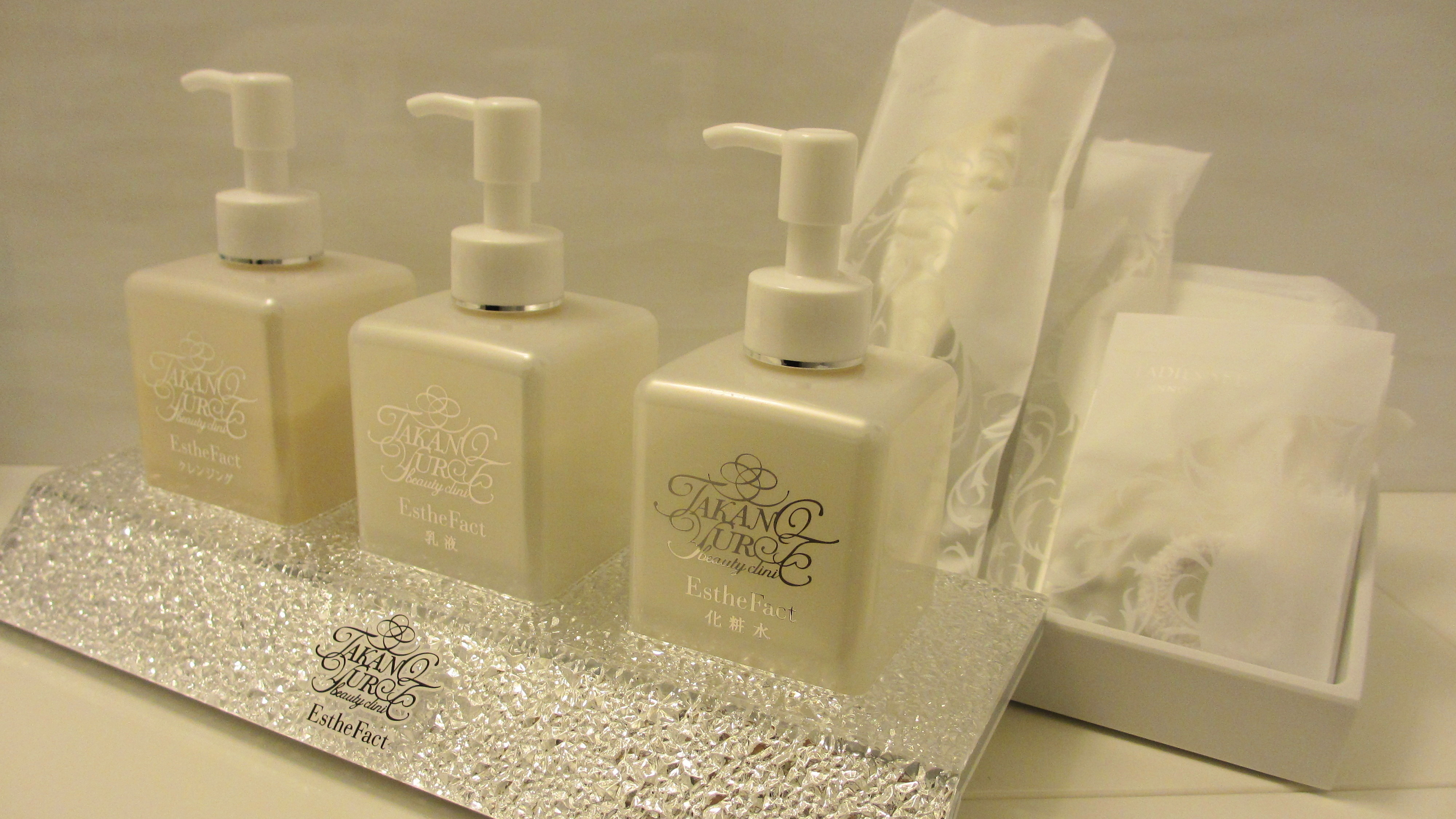 エステファクト