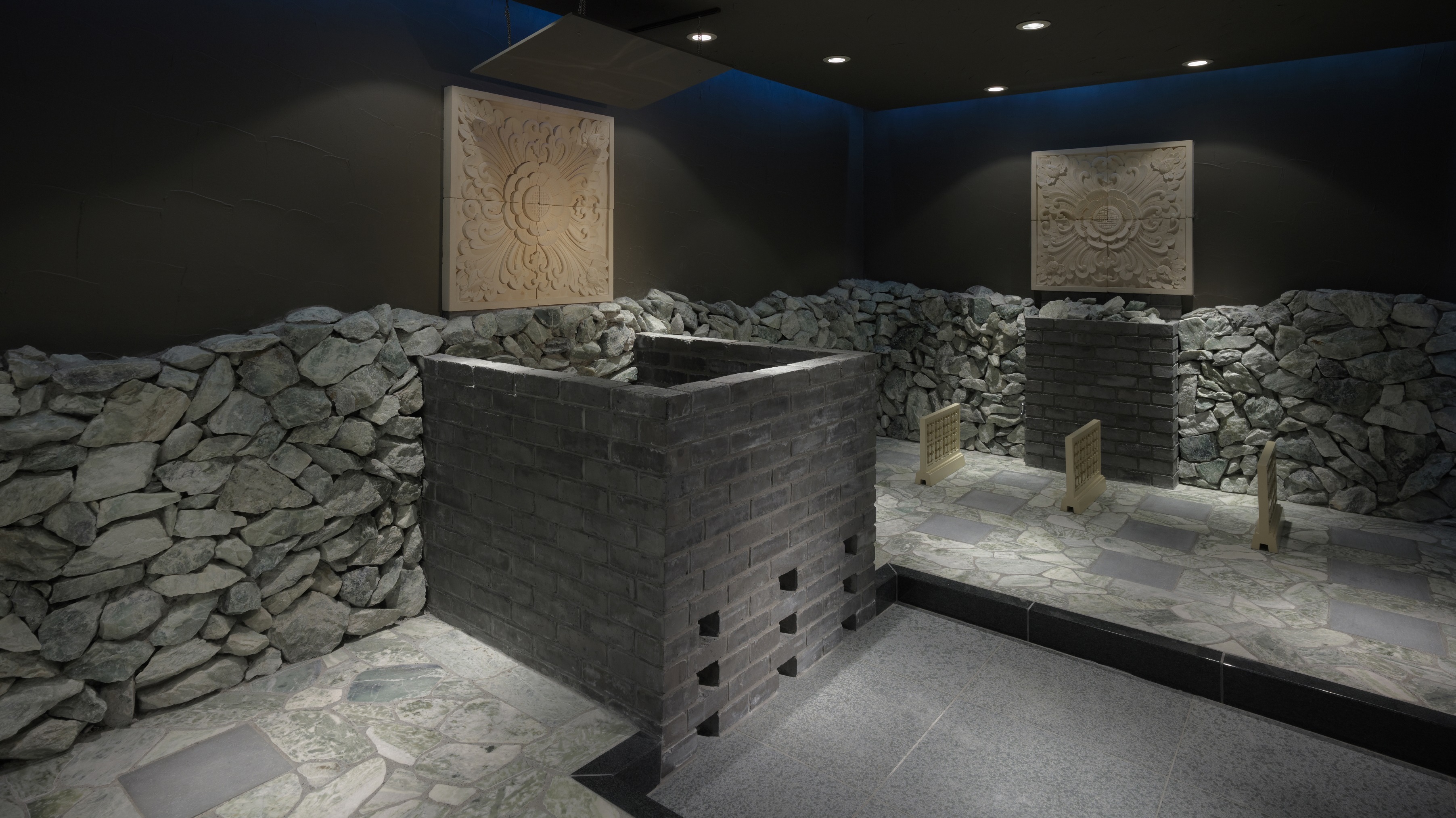 翡翠房（岩盤浴）