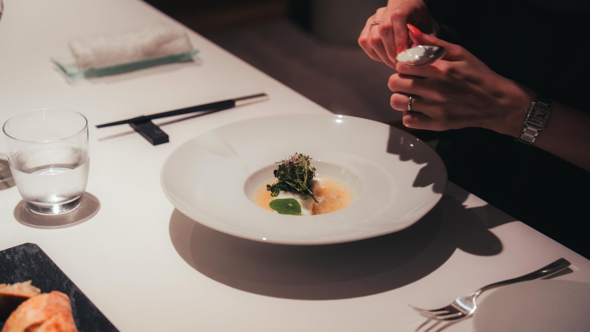  【 一人旅応援 】絶景客室でひとり気ままにゆったり滞在 温泉と美食の一人旅 / 夕・朝