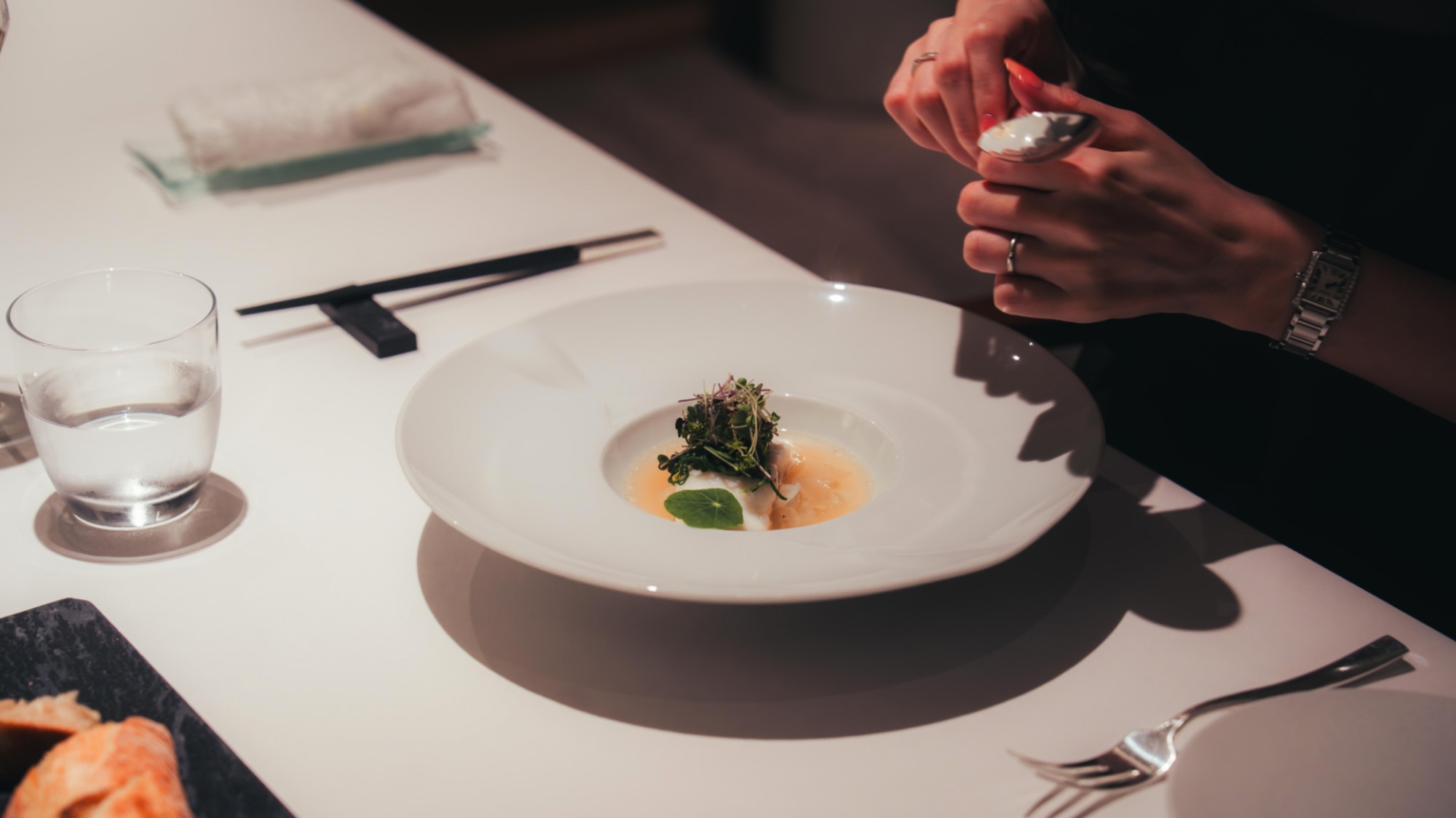  【 一人旅応援 】絶景客室でひとり気ままにゆったり滞在 温泉と美食の一人旅 / 夕・朝