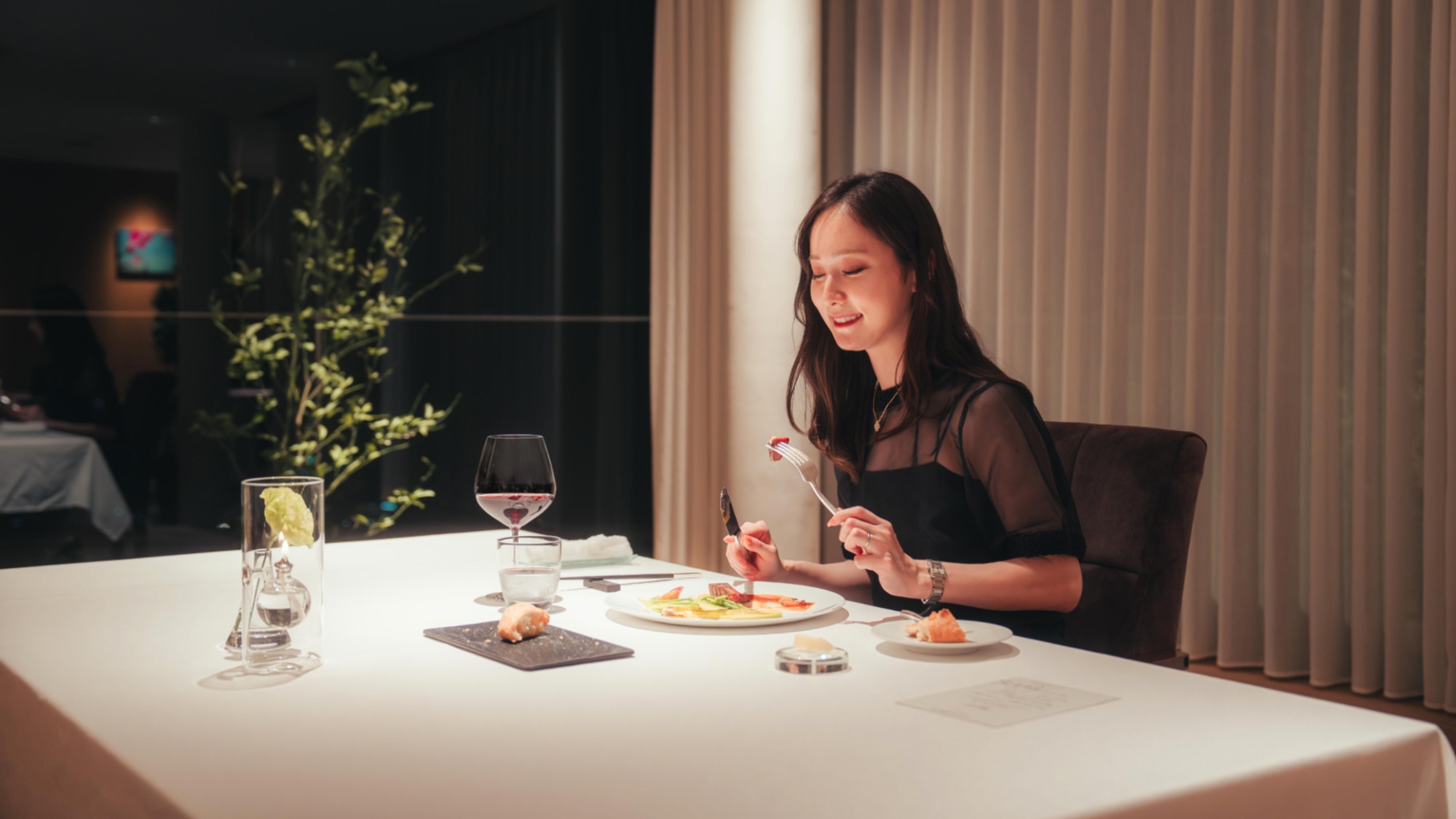 【 一人旅応援 】絶景客室でひとり気ままにゆったり滞在 温泉と美食の一人旅 / 夕・朝