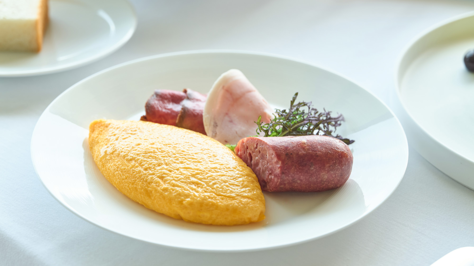 【朝食】富士の名水育ち　後藤養鶏所の新鮮たまご「うすべにさくら」のオムレツ