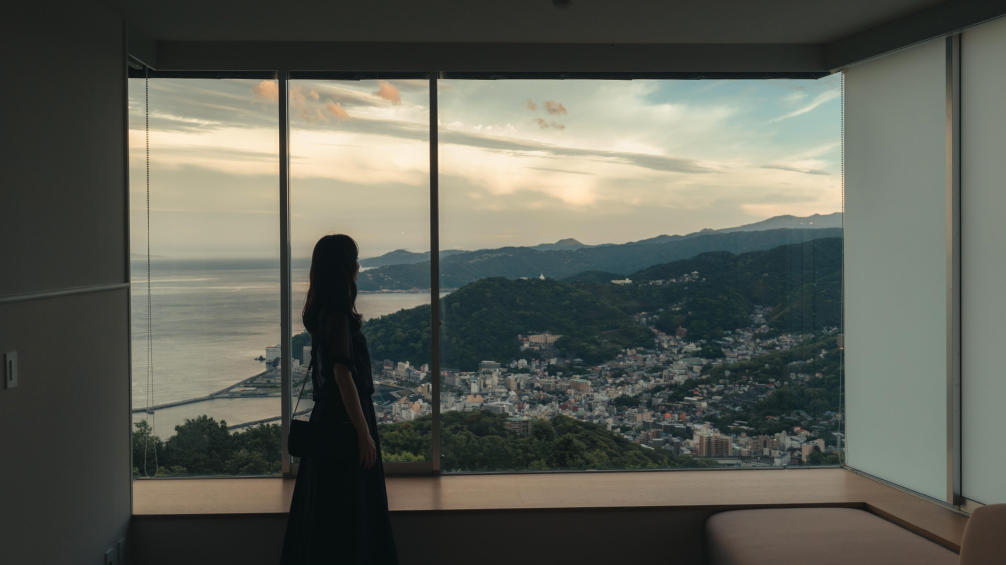 【館内】客室棟からの眺望、館内の至る所から美しい景色をお愉しみいただけます