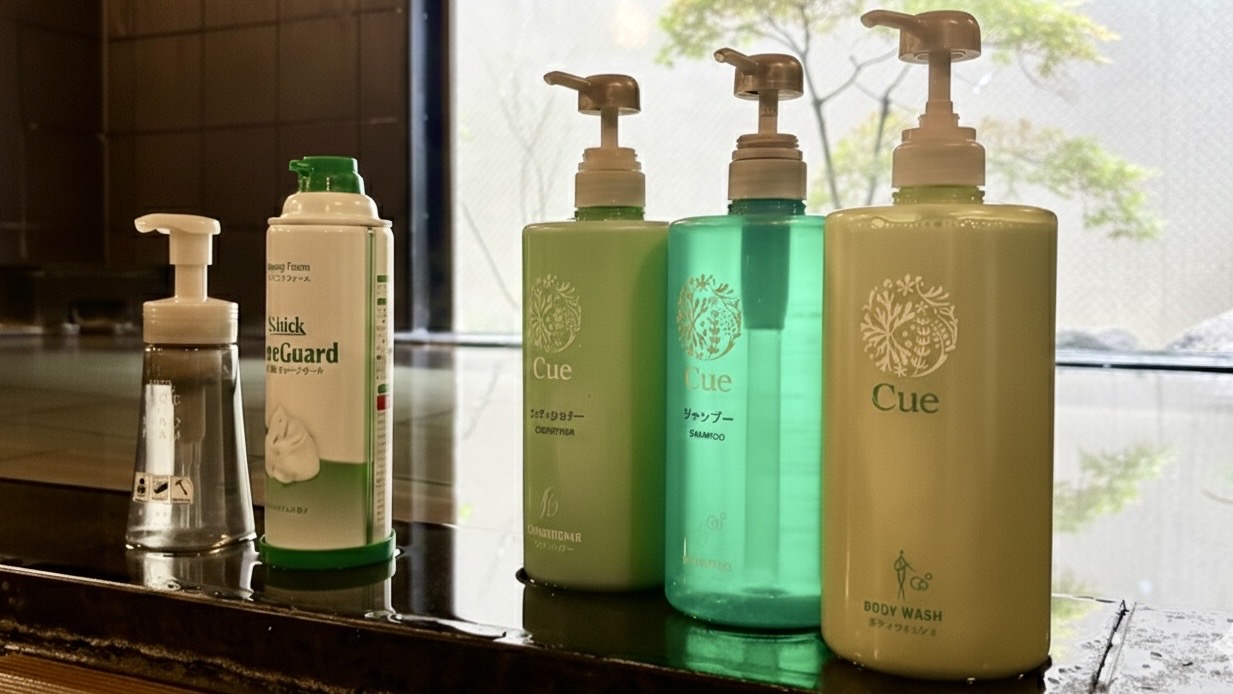 男子大浴場（洗い場アメニティ）