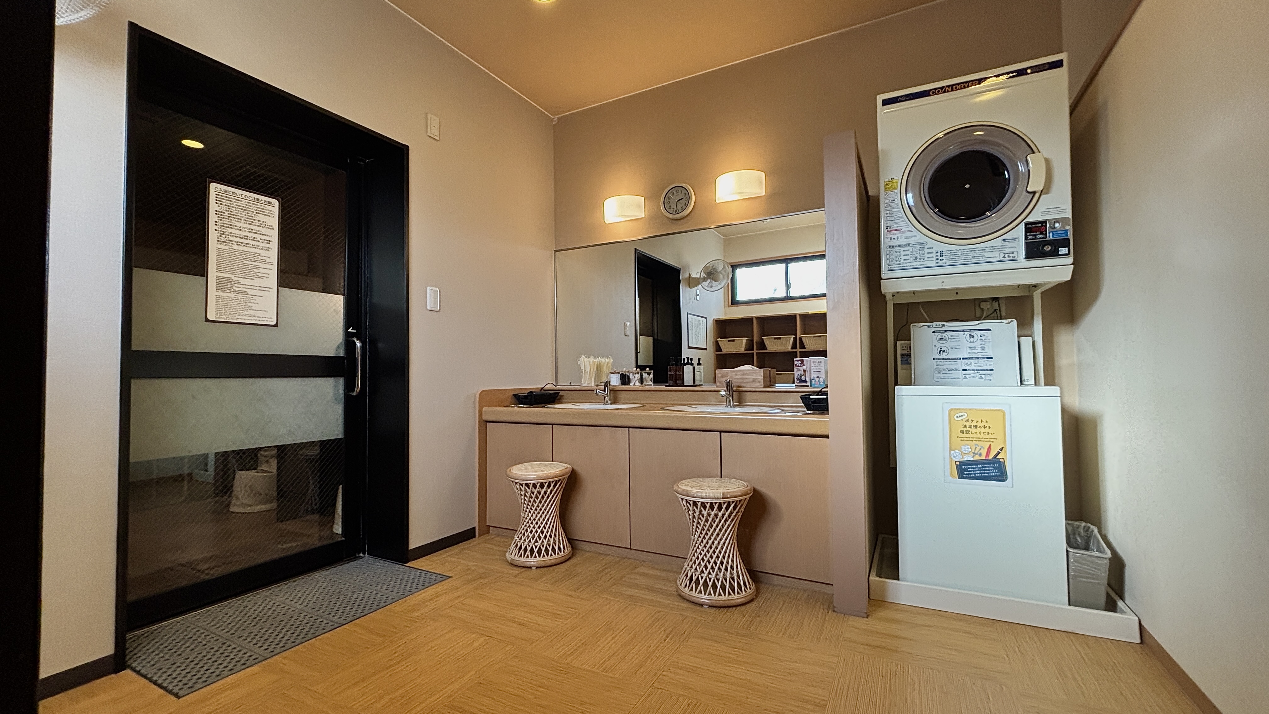 女性大浴場（脱衣場）